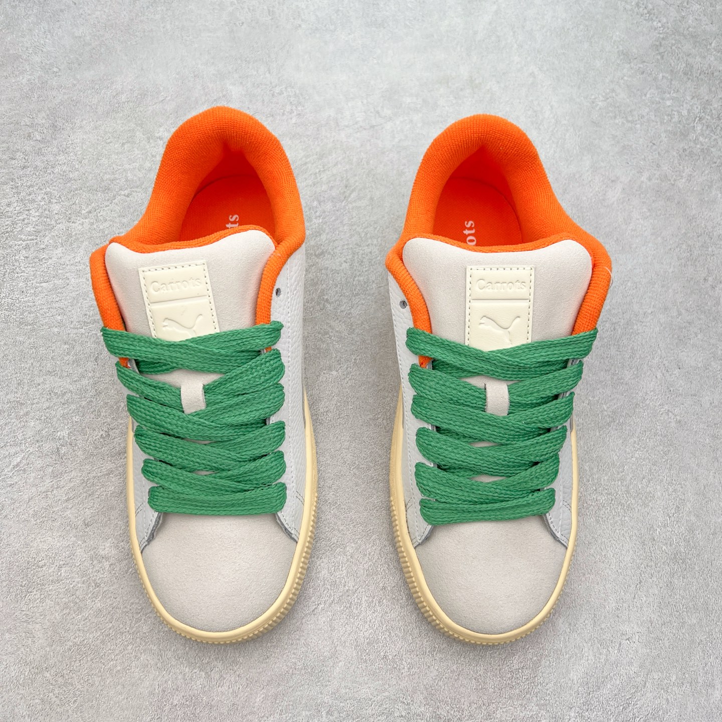 图片[2]-＃奥莱订单福利 PUMA SUEDE XL 彪马新款面包鞋男女同款复古休闲板鞋 赠送一双鞋带 鞋身通体采用细腻的麂皮材质 厚实柔软 质感出众 鞋侧保留PUMA标志性跑道图案 侧面与后跟点缀金属色PUMA LOGO 兼具辨识度与细节感 加厚鞋垫、饱满鞋舌 搭配加宽扁形鞋带 使得穿着感更加贴合与舒适 值得一提的是 本季SUEDE XL鞋款以黑色、红色及蓝色最为瞩目 经典黑的配色 在低调之余可轻松驾驭任何潮流风格造型 而高饱和度的配色 则是当之无愧的早春出街利器。货号： 395205 尺码：36 36.5 37 38 38.5 39 40 40.5 41 42 42.5 43 44 44.5 45-选品中心