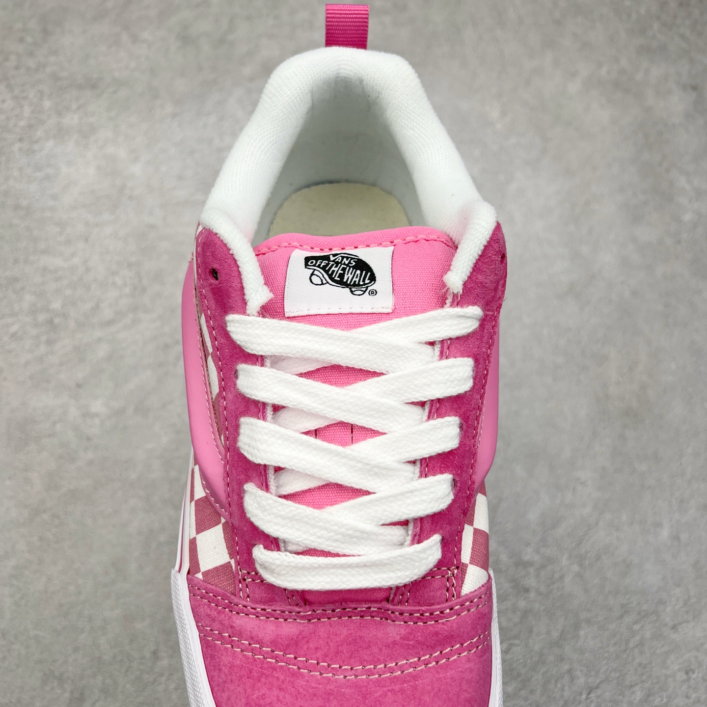 图片[5]-Vans Knu Skool 面包鞋 范斯官方 复古休闲帆布硫化鞋 减龄可爱蜜桃黑火龙果 春日出街必备 尺码：35 36 36.5 37 38 38.5 39 40 40.5 41 42 42.5 43 44 45 工艺：硫化1：1（重量1：1、真标、原钢印、材质标、鞋型标、合格证）-选品中心