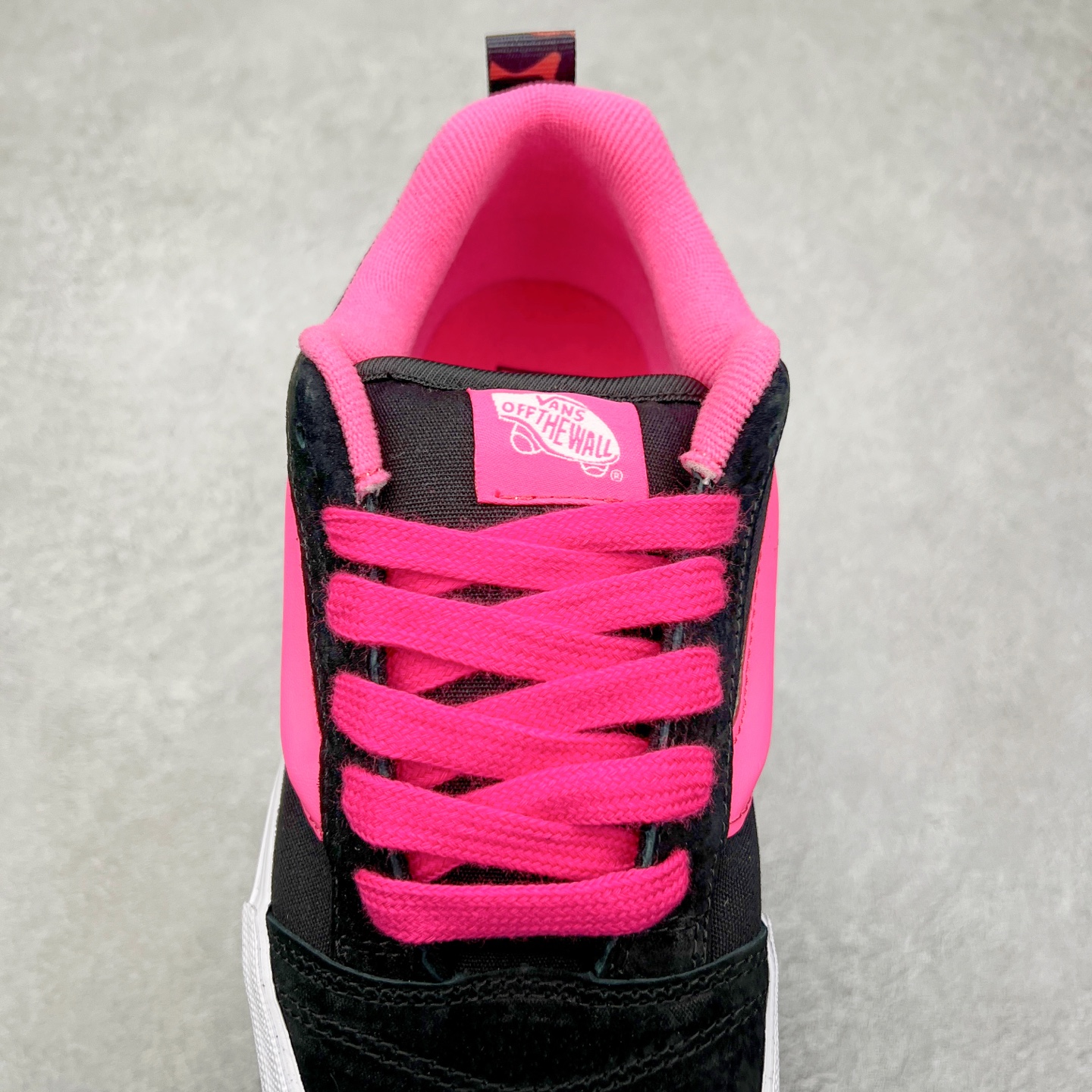 图片[5]-Vans Knu Skool 面包鞋 范斯官方 复古休闲帆布硫化鞋 减龄可爱蜜桃黑火龙果 春日出街必备 尺码：35 36 36.5 37 38 38.5 39 40 40.5 41 42 42.5 43 44 45 工艺：硫化1：1（重量1：1、真标、原钢印、材质标、鞋型标、合格证）-选品中心