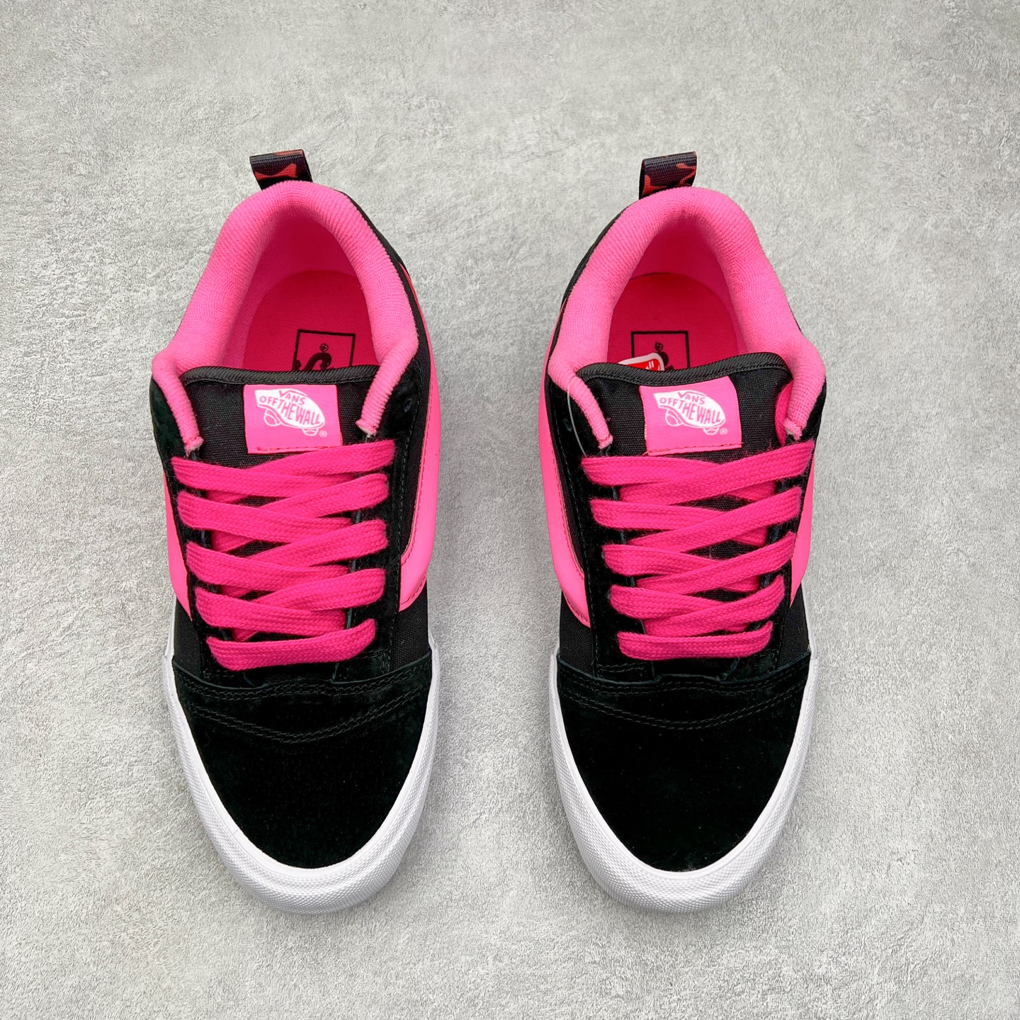 图片[2]-Vans Knu Skool 面包鞋 范斯官方 复古休闲帆布硫化鞋 减龄可爱蜜桃黑火龙果 春日出街必备 尺码：35 36 36.5 37 38 38.5 39 40 40.5 41 42 42.5 43 44 45 工艺：硫化1：1（重量1：1、真标、原钢印、材质标、鞋型标、合格证）-选品中心