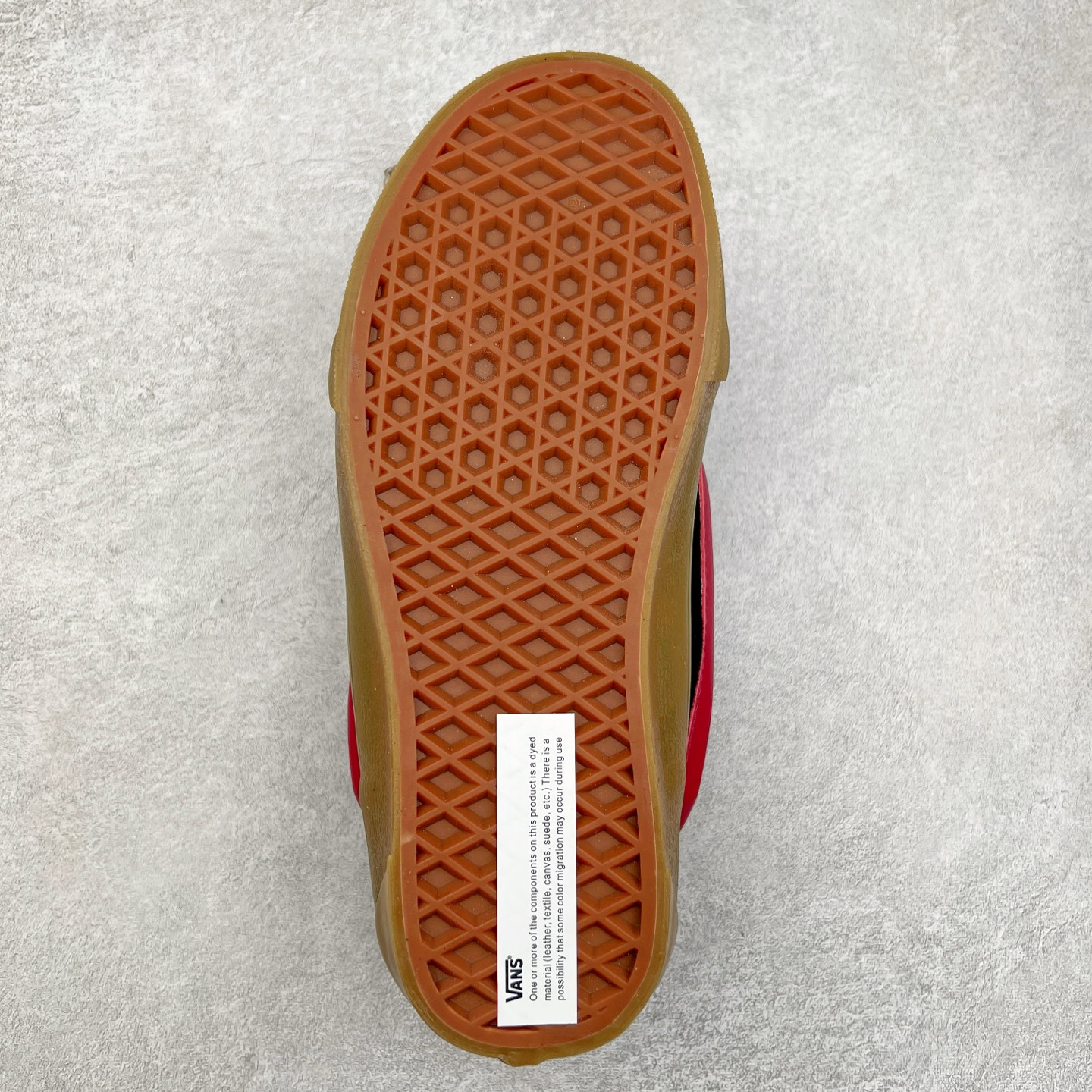 图片[9]-Vans Knu Skool 面包鞋 范斯官方 复古休闲帆布硫化鞋 减龄可爱蜜桃黑火龙果 春日出街必备 尺码：35 36 36.5 37 38 38.5 39 40 40.5 41 42 42.5 43 44 45 工艺：硫化1：1（重量1：1、真标、原钢印、材质标、鞋型标、合格证）-选品中心