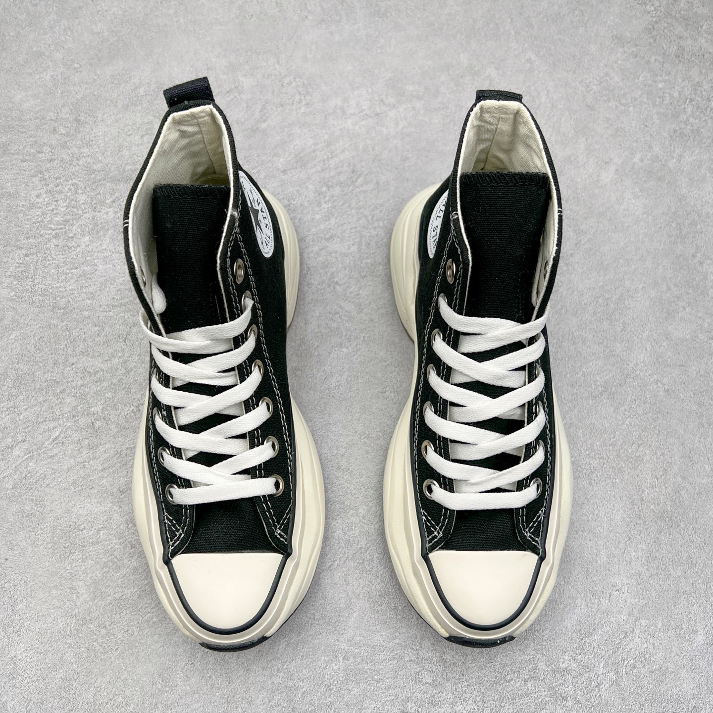 图片[2]-CONVERSE匡威日系SURGETRAINER REACT2.0 复刻大厚底 轻量化升級⁡摆脱重量负担的大厚底完全是夸张复古厚底像是注入跑鞋灵魂，鞋侧的立体All Star标识更是点睛之笔，升級 REACT 2.0 增厚緩震鞋垫- 柔软橡胶鞋底，全新ALL STAR R SARGETRA感觉之前的底更好看诶现在就是普通老爹鞋的厚底造型 尺码：35 36 36.5 37 37.5 38 39 39.5 40 41 41.5 42 42.5 43 44-选品中心