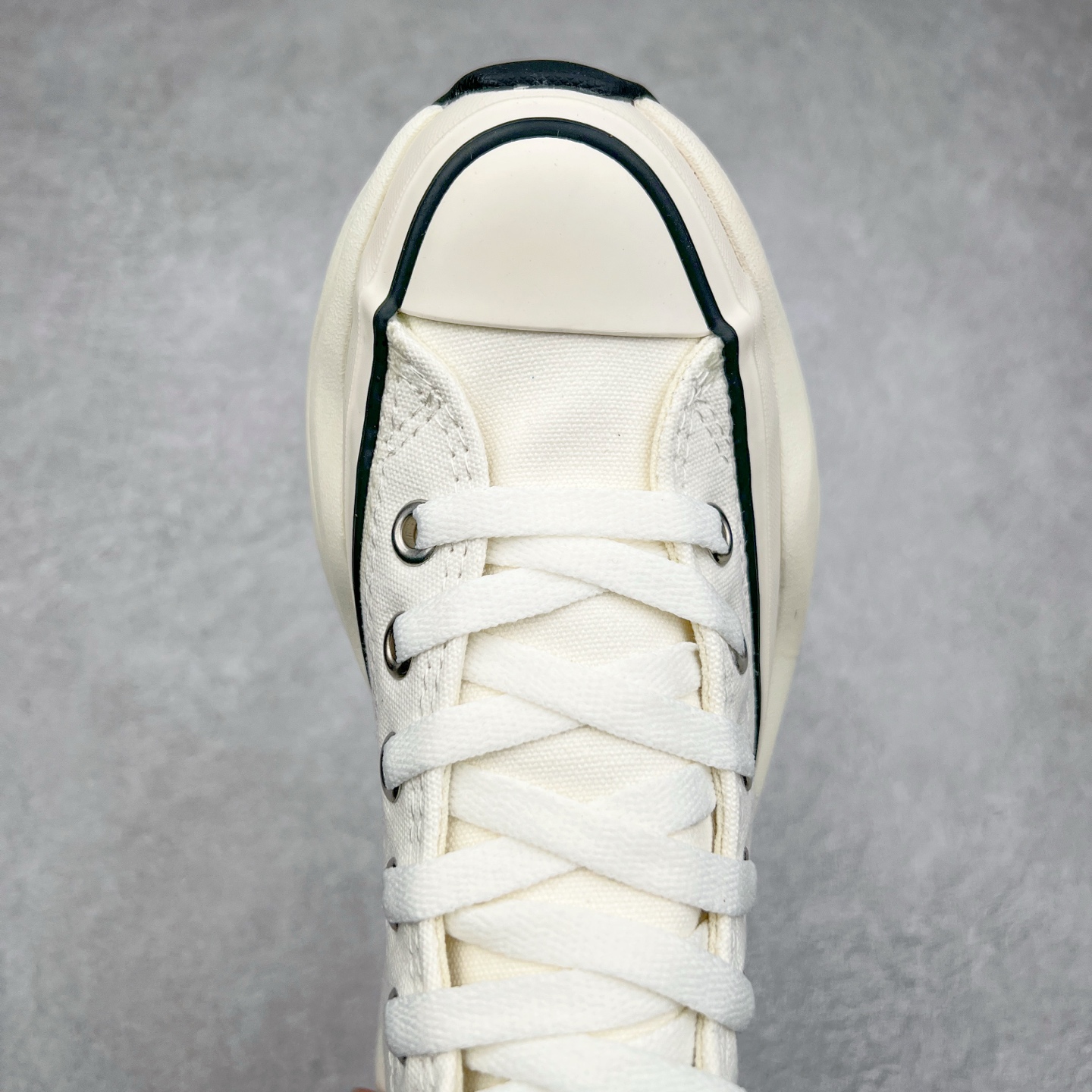 图片[4]-CONVERSE匡威日系SURGETRAINER REACT2.0 复刻大厚底 轻量化升級⁡摆脱重量负担的大厚底完全是夸张复古厚底像是注入跑鞋灵魂，鞋侧的立体All Star标识更是点睛之笔，升級 REACT 2.0 增厚緩震鞋垫- 柔软橡胶鞋底，全新ALL STAR R SARGETRA感觉之前的底更好看诶现在就是普通老爹鞋的厚底造型 尺码：35 36 36.5 37 37.5 38 39 39.5 40 41 41.5 42 42.5 43 44-选品中心