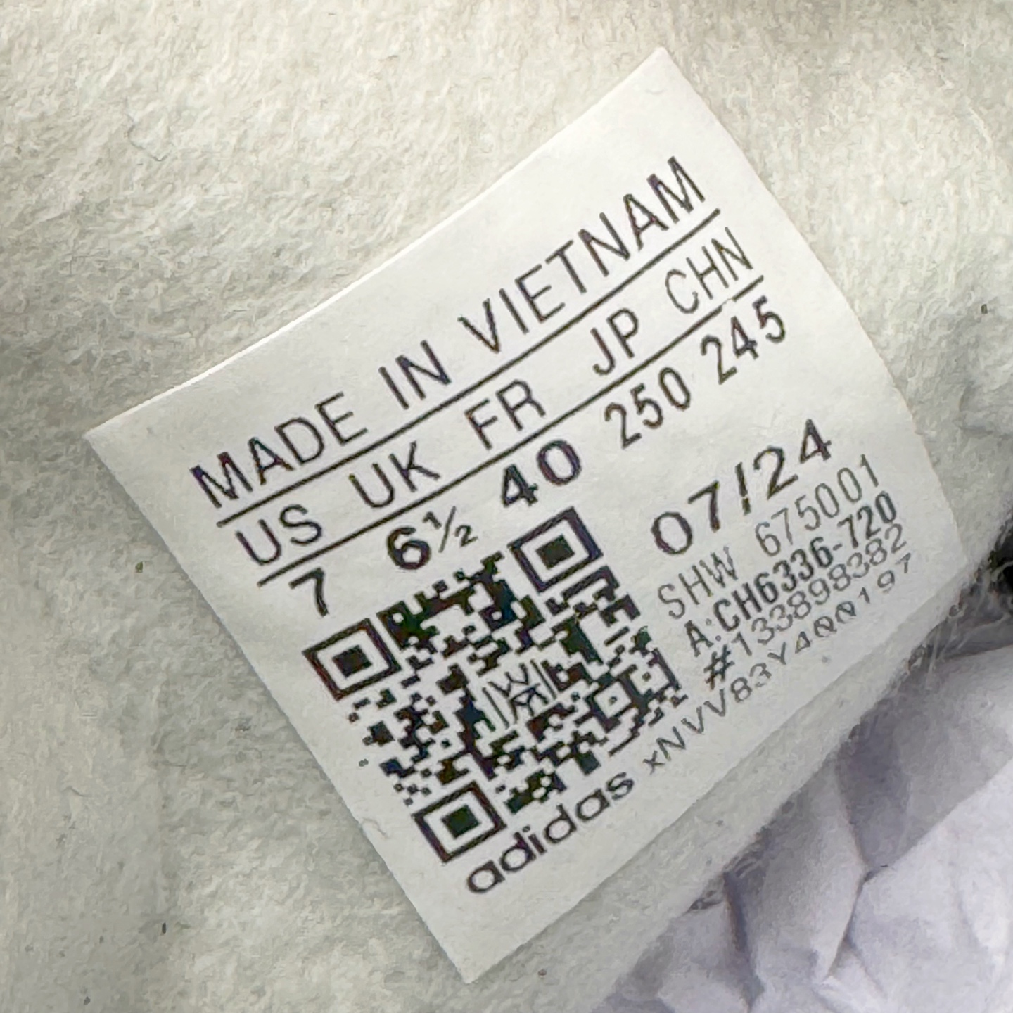 图片[10]-AD Gazelle Indoor Trainers 羚羊内训系列低帮复古百搭休闲运动德训风板鞋 CH6336 90年代经典的复刻版！自60年代以足球训练鞋面世以来,Gazelle就以其经典设计席卷全球。1991年版本的复刻,再造经典Gazelle。采用皮革打造,搭配浊色细节,让这款经典更加简约。尺码：36 36⅔ 37⅓ 38 38⅔ 39⅓ 40 40⅔ 41⅓ 42 42⅔ 43⅓ 44 44⅔ 45-选品中心