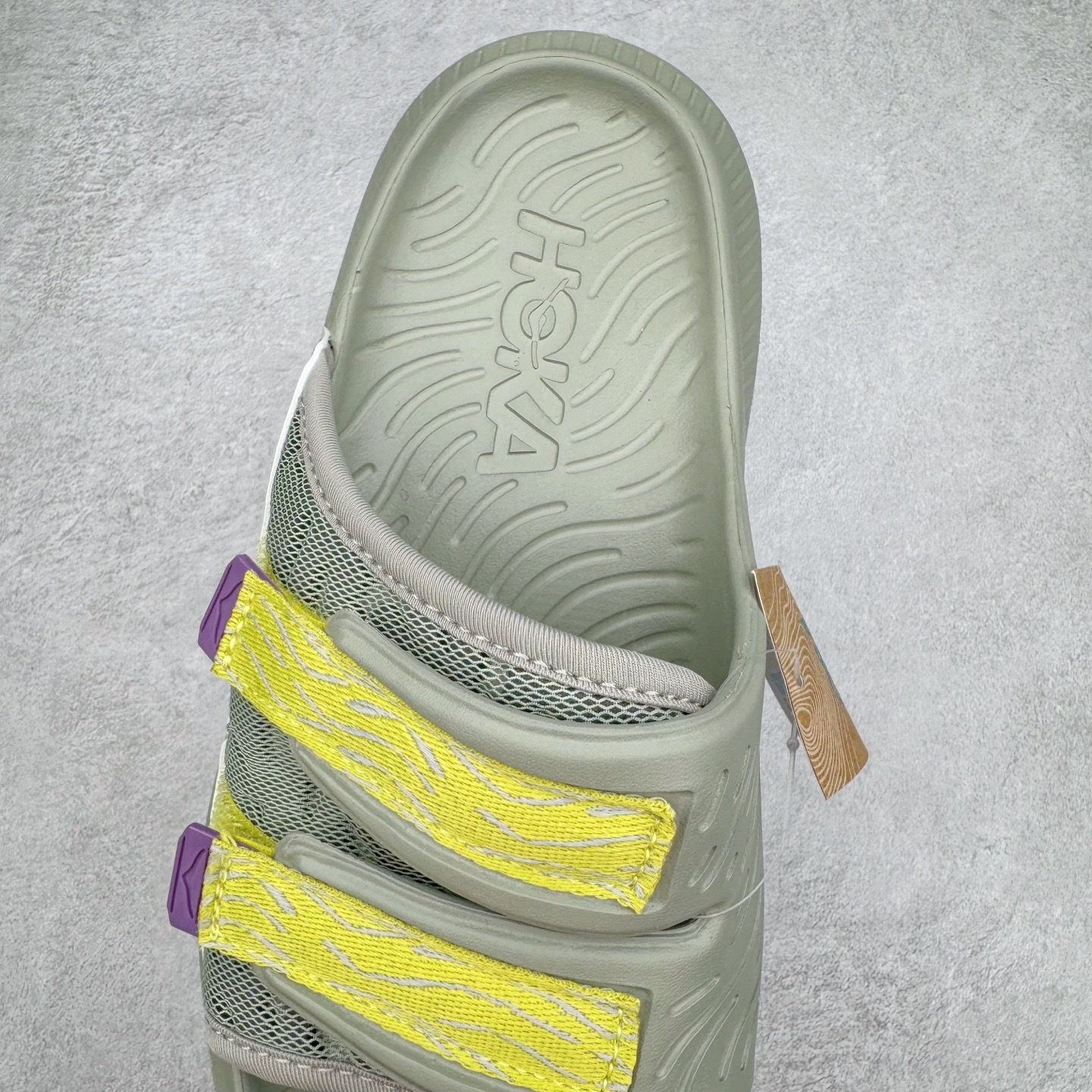 图片[5]-HOKA ONE ONE ORA Luxe 减震轻便舒缓运动 EVA 防滑一字拖鞋 男女同款 实拍调校N版已经零色差零失真 百分百还原实物色彩所见即所得 不存在货不对板色差等低级问题 选购参考实物拍摄 不混卖不参货 只用心做好货严格选品 承诺混一赔十 尺码：36 36.5 37.5 38 38.5 39 40 40.5 41 42 42.5 43 44 44.5 45-选品中心