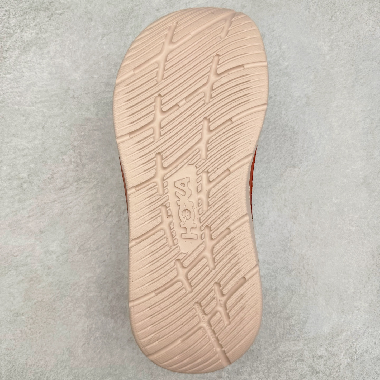 图片[9]-HOKA ONE ONE ORA Luxe 减震轻便舒缓运动 EVA 防滑一字拖鞋 男女同款 实拍调校N版已经零色差零失真 百分百还原实物色彩所见即所得 不存在货不对板色差等低级问题 选购参考实物拍摄 不混卖不参货 只用心做好货严格选品 承诺混一赔十 尺码：36 36.5 37.5 38 38.5 39 40 40.5 41 42 42.5 43 44 44.5 45-选品中心