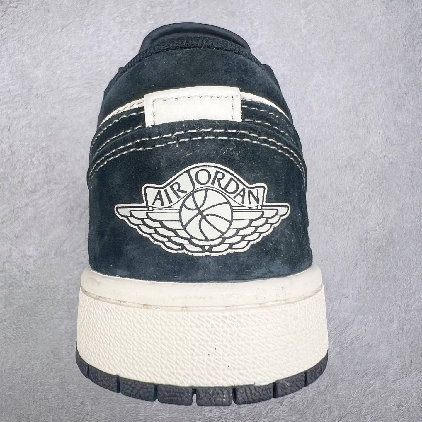 图片[8]-Air Jordan AJ1 Low 低帮定制 SJ9950-021 原厂内置气垫魔块 A模大底 头层小牛皮 鞋舌AJ原厂专用牛津布+AJ专用反口珍珠布+原厂无杂质高弹内里海棉+特殊封边弹力鞋带 尺码：36 36.5 37.5 38 38.5 39 40 40.5 41 42 42.5 43 44 44.5 45-选品中心