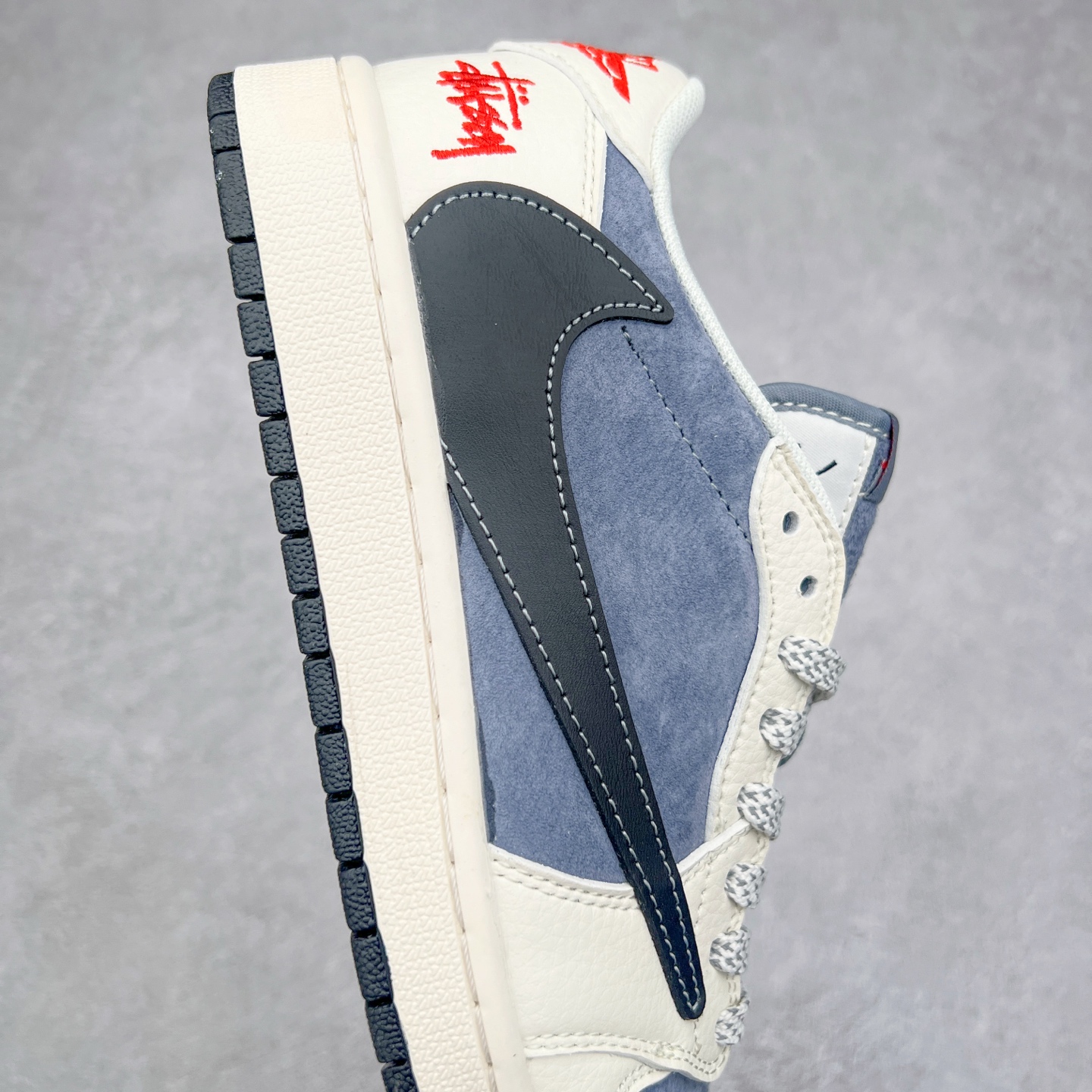 图片[6]-TS x Air Jordan AJ1 Low 倒钩低帮联名定制配色 XZ6188-578 原厂内置气垫魔块 A模大底 头层小牛皮 鞋舌AJ原厂专用牛津布+AJ专用反口珍珠布+原厂无杂质高弹内里海棉+特殊封边弹力鞋带 实拍调校N版已经零色差零失真 百分百还原实物色彩所见即所得 不存在货不对板色差等低级问题 选购参考实物拍摄 不混卖不参货 只用心做好货严格选品 承诺混一赔十 尺码：36 36.5 37.5 38 38.5 39 40 40.5 41 42 42.5 43 44 44.5 45-选品中心