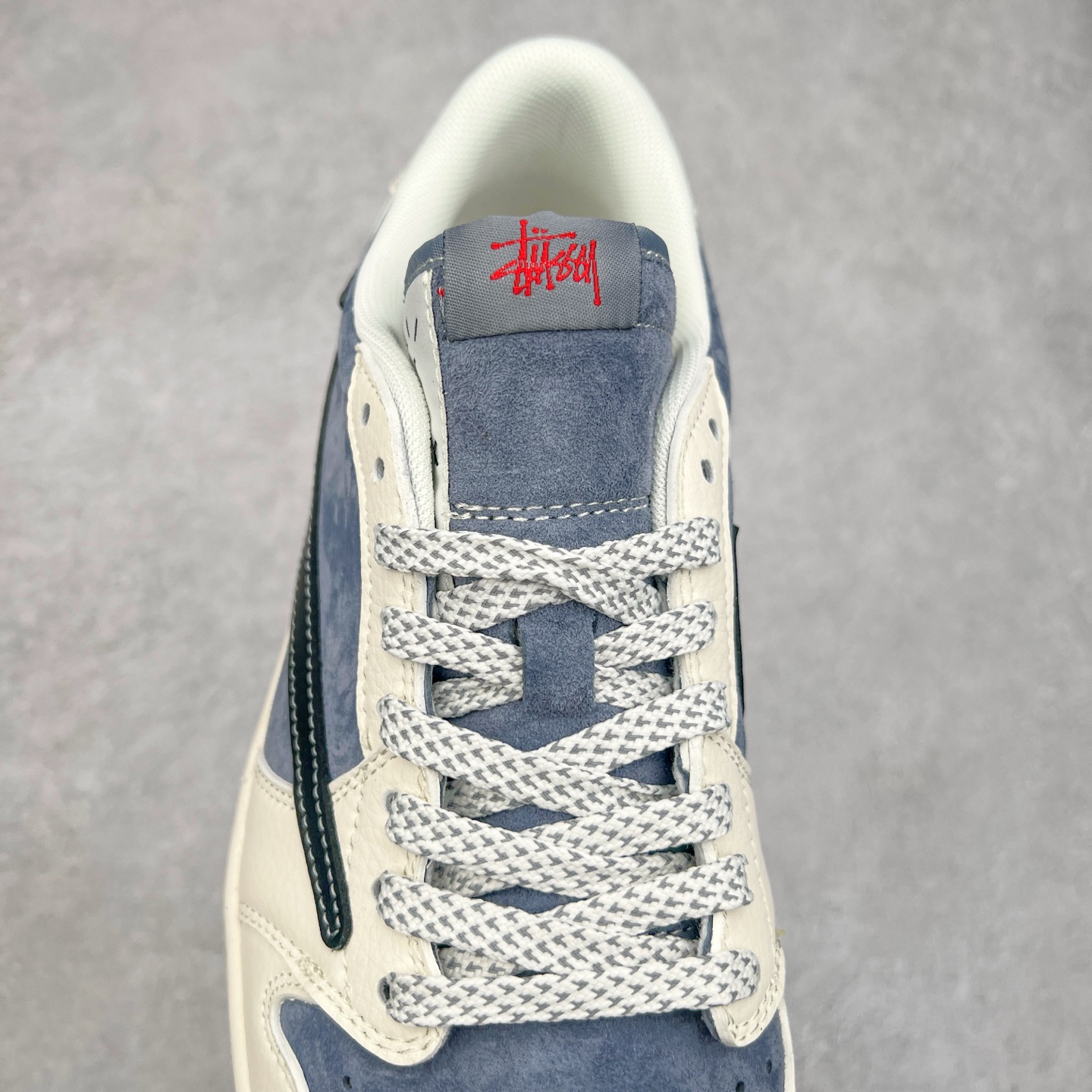 图片[5]-TS x Air Jordan AJ1 Low 倒钩低帮联名定制配色 XZ6188-578 原厂内置气垫魔块 A模大底 头层小牛皮 鞋舌AJ原厂专用牛津布+AJ专用反口珍珠布+原厂无杂质高弹内里海棉+特殊封边弹力鞋带 实拍调校N版已经零色差零失真 百分百还原实物色彩所见即所得 不存在货不对板色差等低级问题 选购参考实物拍摄 不混卖不参货 只用心做好货严格选品 承诺混一赔十 尺码：36 36.5 37.5 38 38.5 39 40 40.5 41 42 42.5 43 44 44.5 45-选品中心