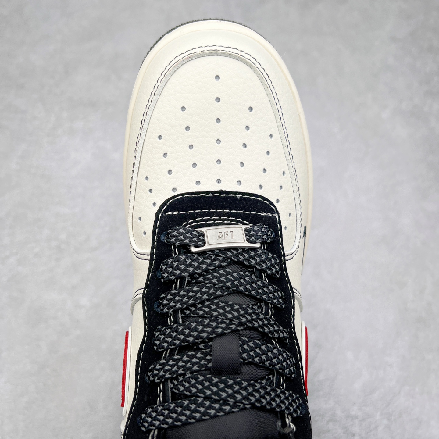 图片[4]-NK Air Force 1´07 Low 空军一号低帮百搭休闲运动板鞋 XS1958-518 柔软、弹性十足的缓震性能和出色的中底设计 横跨复古与现代的外型结合 造就出风靡全球 三十多年的Force 1 直到今天还深受青睐 实拍调校N版已经零色差零失真 百分百还原实物色彩所见即所得 不存在货不对板色差等低级问题 选购参考实物拍摄 不混卖不参货 只用心做好货严格选品 承诺混一赔十 尺码：36 36.5 37.5 38 38.5 39 40 40.5 41 42 42.5 43 44 44.5 45-选品中心