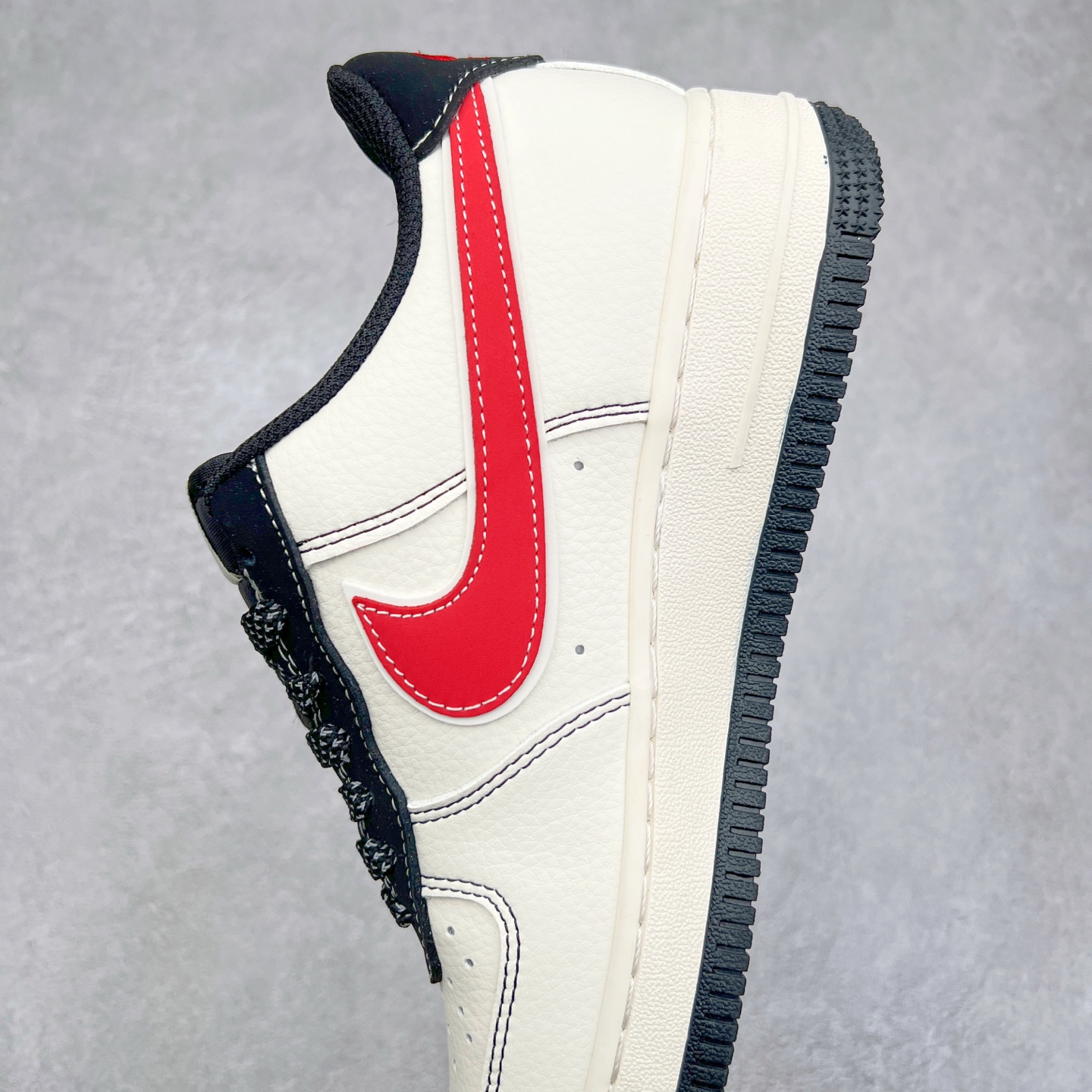 图片[7]-NK Air Force 1´07 Low 空军一号低帮百搭休闲运动板鞋 XS1958-518 柔软、弹性十足的缓震性能和出色的中底设计 横跨复古与现代的外型结合 造就出风靡全球 三十多年的Force 1 直到今天还深受青睐 实拍调校N版已经零色差零失真 百分百还原实物色彩所见即所得 不存在货不对板色差等低级问题 选购参考实物拍摄 不混卖不参货 只用心做好货严格选品 承诺混一赔十 尺码：36 36.5 37.5 38 38.5 39 40 40.5 41 42 42.5 43 44 44.5 45-选品中心