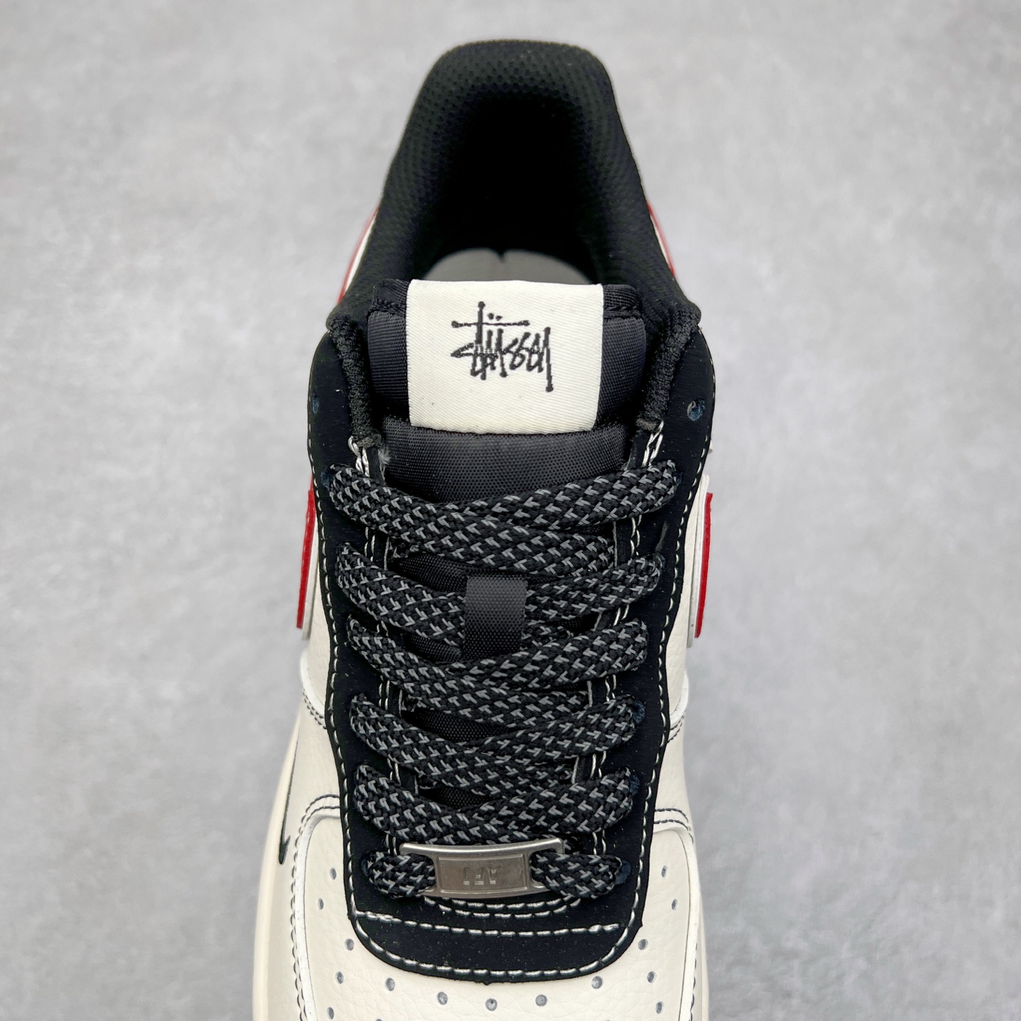 图片[5]-NK Air Force 1´07 Low 空军一号低帮百搭休闲运动板鞋 XS1958-518 柔软、弹性十足的缓震性能和出色的中底设计 横跨复古与现代的外型结合 造就出风靡全球 三十多年的Force 1 直到今天还深受青睐 实拍调校N版已经零色差零失真 百分百还原实物色彩所见即所得 不存在货不对板色差等低级问题 选购参考实物拍摄 不混卖不参货 只用心做好货严格选品 承诺混一赔十 尺码：36 36.5 37.5 38 38.5 39 40 40.5 41 42 42.5 43 44 44.5 45-选品中心