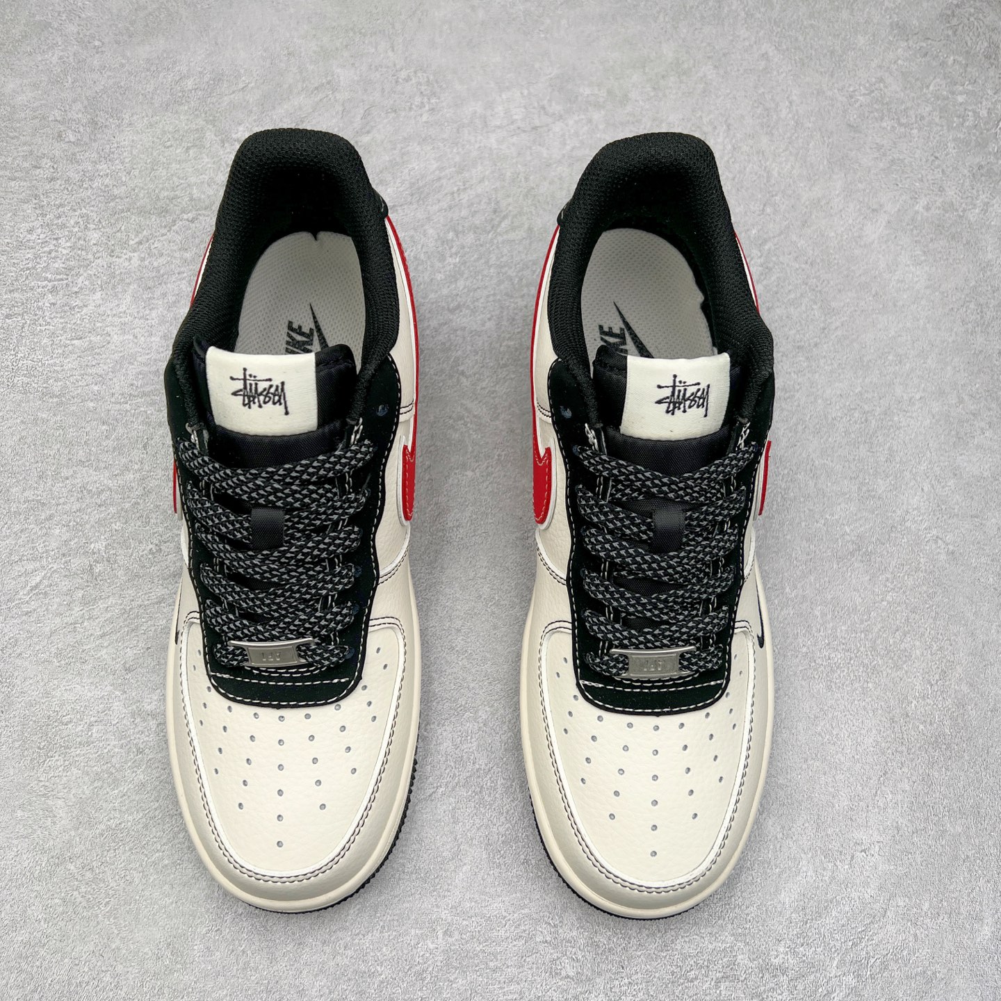 图片[2]-NK Air Force 1´07 Low 空军一号低帮百搭休闲运动板鞋 XS1958-518 柔软、弹性十足的缓震性能和出色的中底设计 横跨复古与现代的外型结合 造就出风靡全球 三十多年的Force 1 直到今天还深受青睐 实拍调校N版已经零色差零失真 百分百还原实物色彩所见即所得 不存在货不对板色差等低级问题 选购参考实物拍摄 不混卖不参货 只用心做好货严格选品 承诺混一赔十 尺码：36 36.5 37.5 38 38.5 39 40 40.5 41 42 42.5 43 44 44.5 45-选品中心