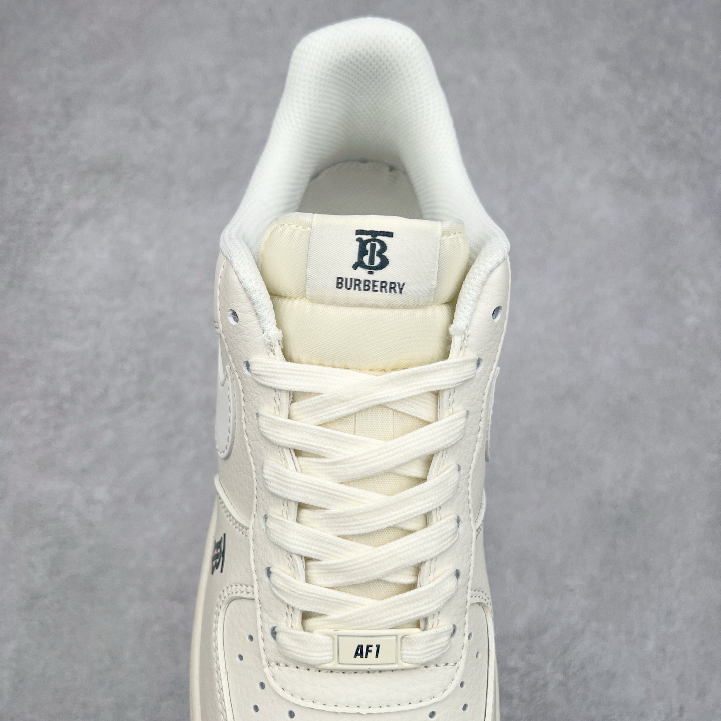 图片[5]-NK Air Force 1´07 Low 空军一号低帮百搭休闲运动板鞋 BB8588-226 柔软、弹性十足的缓震性能和出色的中底设计 横跨复古与现代的外型结合 造就出风靡全球 三十多年的Force 1 直到今天还深受青睐 实拍调校N版已经零色差零失真 百分百还原实物色彩所见即所得 不存在货不对板色差等低级问题 选购参考实物拍摄 不混卖不参货 只用心做好货严格选品 承诺混一赔十 尺码：36 36.5 37.5 38 38.5 39 40 40.5 41 42 42.5 43 44 44.5 45-选品中心