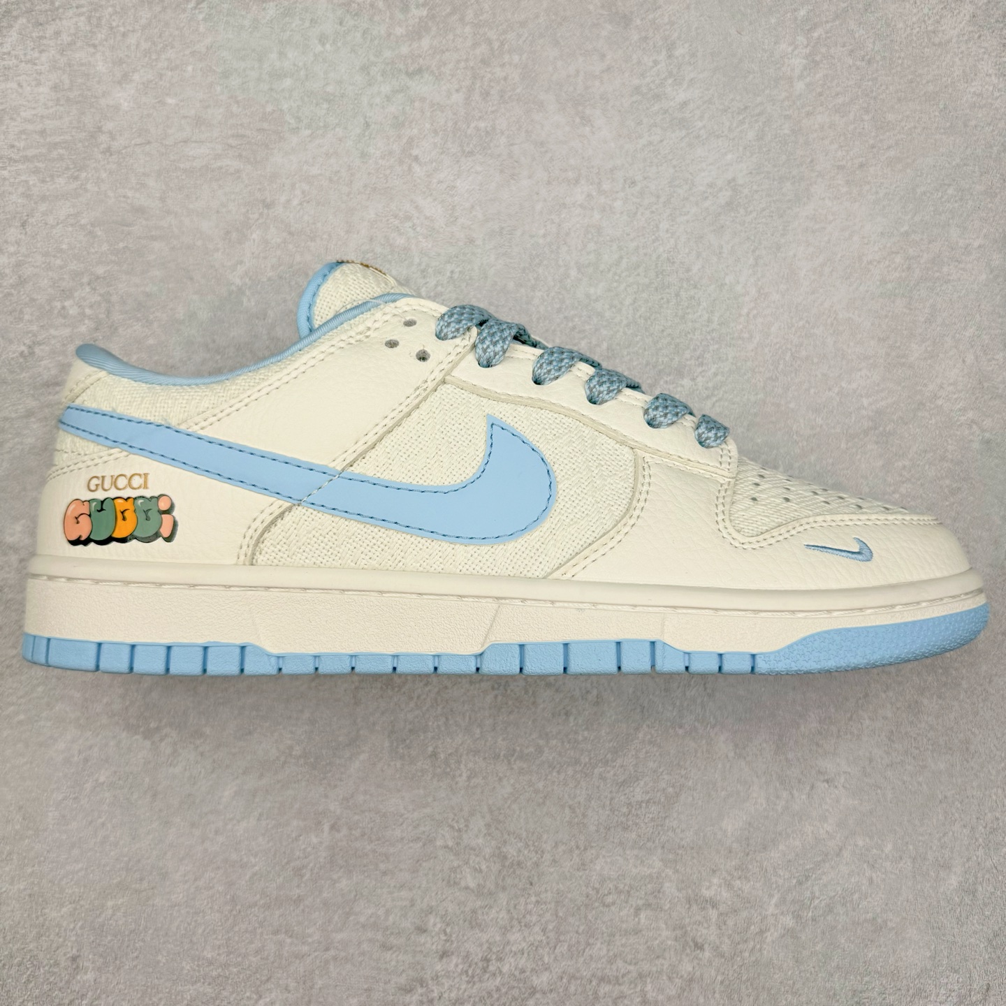 图片[2]-＃福利特价 NK Dunk Low 定制配色 大厂出品 极力推荐 原装头层材料 独家版型蒸餾加工帶來的是更好的视觉和脚感体验大厂纯原品质出货 清洁度 电绣工艺 皮料切割干净无任何毛边 细节完美 实拍调校N版已经零色差零失真 百分百还原实物色彩所见即所得 不存在货不对板色差等低级问题 选购参考实物拍摄 不混卖不参货 只用心做好货严格选品 承诺混一赔十 尺码：36 36.5 37.5 38 38.5 39 40 40.5 41 42 42.5 43 44 44.5 45 46-选品中心