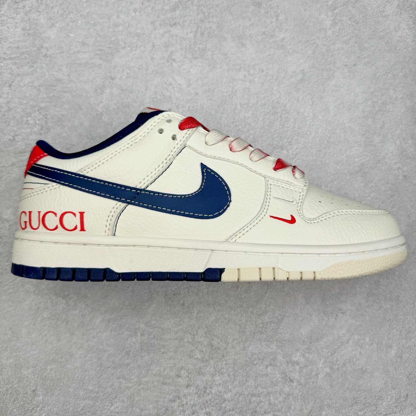 图片[5]-＃福利特价 NK Dunk Low 定制配色 大厂出品 极力推荐 原装头层材料 独家版型蒸餾加工帶來的是更好的视觉和脚感体验大厂纯原品质出货 清洁度 电绣工艺 皮料切割干净无任何毛边 细节完美 实拍调校N版已经零色差零失真 百分百还原实物色彩所见即所得 不存在货不对板色差等低级问题 选购参考实物拍摄 不混卖不参货 只用心做好货严格选品 承诺混一赔十 尺码：36 36.5 37.5 38 38.5 39 40 40.5 41 42 42.5 43 44 44.5 45 46-选品中心