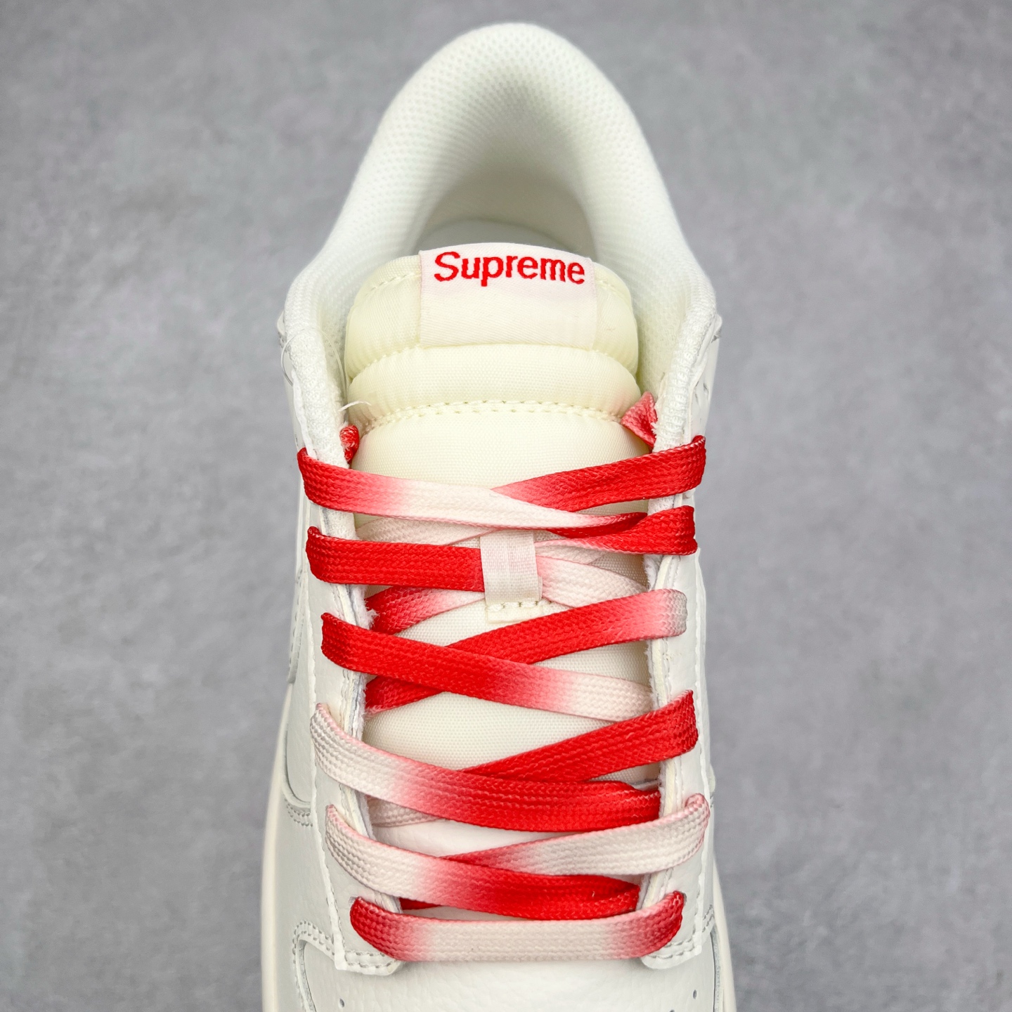 图片[5]-＃福利特价 NK Dunk Low 定制配色 大厂出品 极力推荐 原装头层材料 独家版型蒸餾加工帶來的是更好的视觉和脚感体验大厂纯原品质出货 清洁度 电绣工艺 皮料切割干净无任何毛边 细节完美 实拍调校N版已经零色差零失真 百分百还原实物色彩所见即所得 不存在货不对板色差等低级问题 选购参考实物拍摄 不混卖不参货 只用心做好货严格选品 承诺混一赔十 尺码：36 36.5 37.5 38 38.5 39 40 40.5 41 42 42.5 43 44 44.5 45 46-选品中心