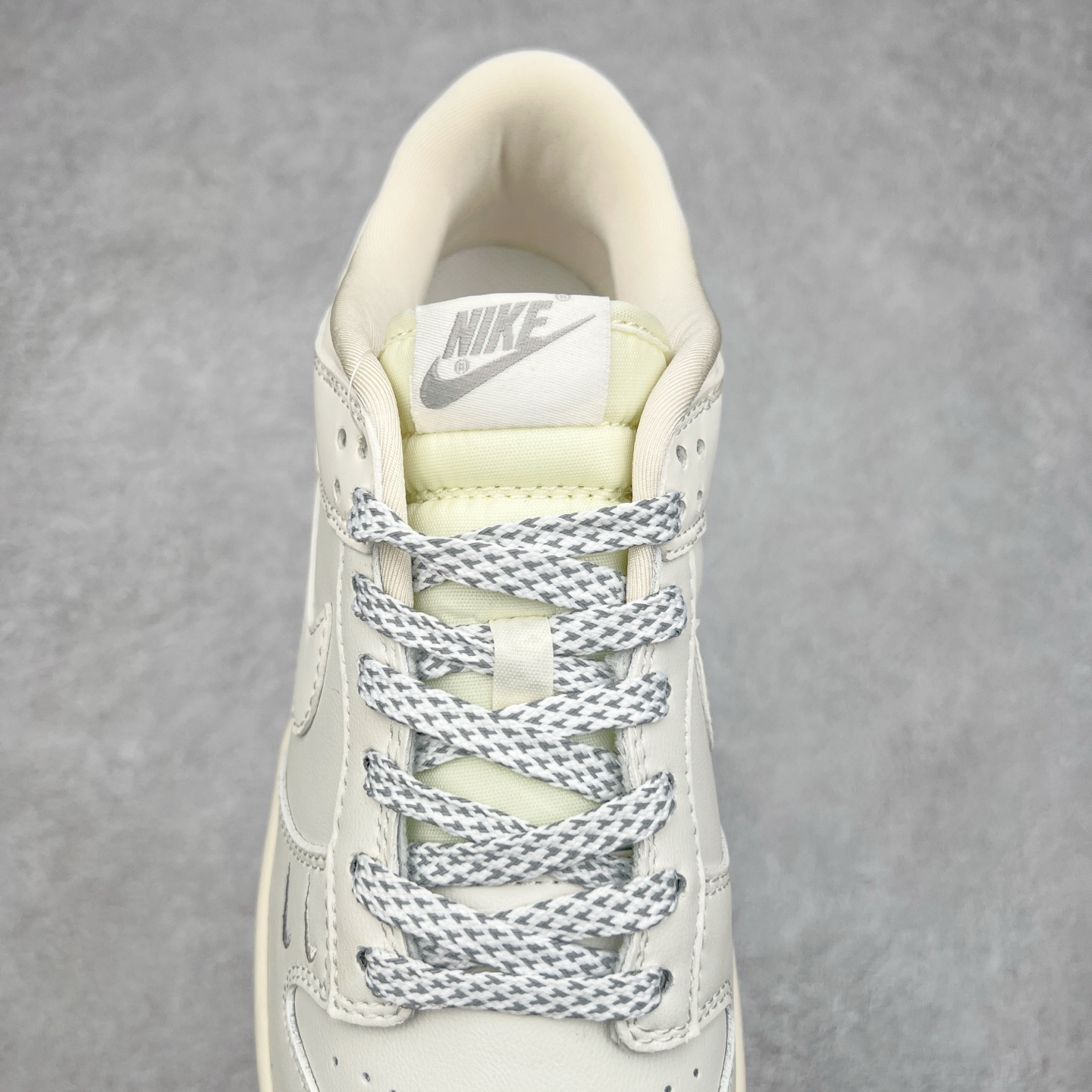 图片[5]-＃福利特价 NK Dunk Low 定制配色 大厂出品 极力推荐 原装头层材料 独家版型蒸餾加工帶來的是更好的视觉和脚感体验大厂纯原品质出货 清洁度 电绣工艺 皮料切割干净无任何毛边 细节完美 实拍调校N版已经零色差零失真 百分百还原实物色彩所见即所得 不存在货不对板色差等低级问题 选购参考实物拍摄 不混卖不参货 只用心做好货严格选品 承诺混一赔十 尺码：36 36.5 37.5 38 38.5 39 40 40.5 41 42 42.5 43 44 44.5 45 46-选品中心