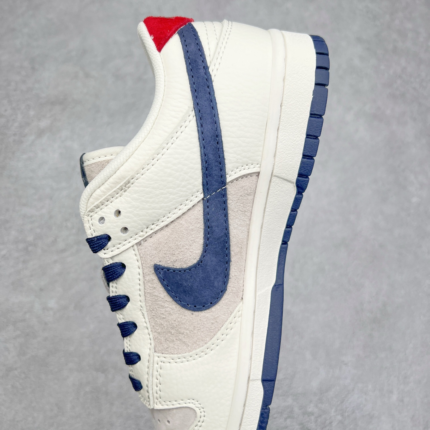 图片[7]-＃福利特价 NK Dunk Low 定制配色 大厂出品 极力推荐 原装头层材料 独家版型蒸餾加工帶來的是更好的视觉和脚感体验大厂纯原品质出货 清洁度 电绣工艺 皮料切割干净无任何毛边 细节完美 实拍调校N版已经零色差零失真 百分百还原实物色彩所见即所得 不存在货不对板色差等低级问题 选购参考实物拍摄 不混卖不参货 只用心做好货严格选品 承诺混一赔十 尺码：36 36.5 37.5 38 38.5 39 40 40.5 41 42 42.5 43 44 44.5 45 46-选品中心