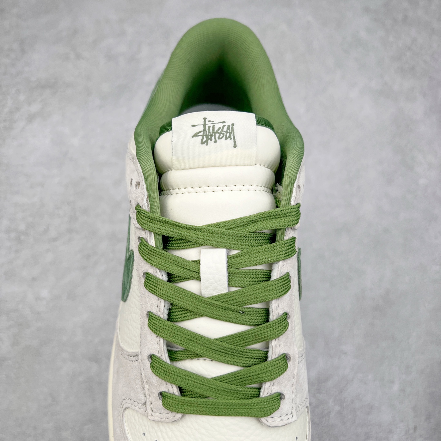 图片[5]-＃福利特价 NK Dunk Low 定制配色 大厂出品 极力推荐 原装头层材料 独家版型蒸餾加工帶來的是更好的视觉和脚感体验大厂纯原品质出货 清洁度 电绣工艺 皮料切割干净无任何毛边 细节完美 实拍调校N版已经零色差零失真 百分百还原实物色彩所见即所得 不存在货不对板色差等低级问题 选购参考实物拍摄 不混卖不参货 只用心做好货严格选品 承诺混一赔十 尺码：36 36.5 37.5 38 38.5 39 40 40.5 41 42 42.5 43 44 44.5 45 46-选品中心