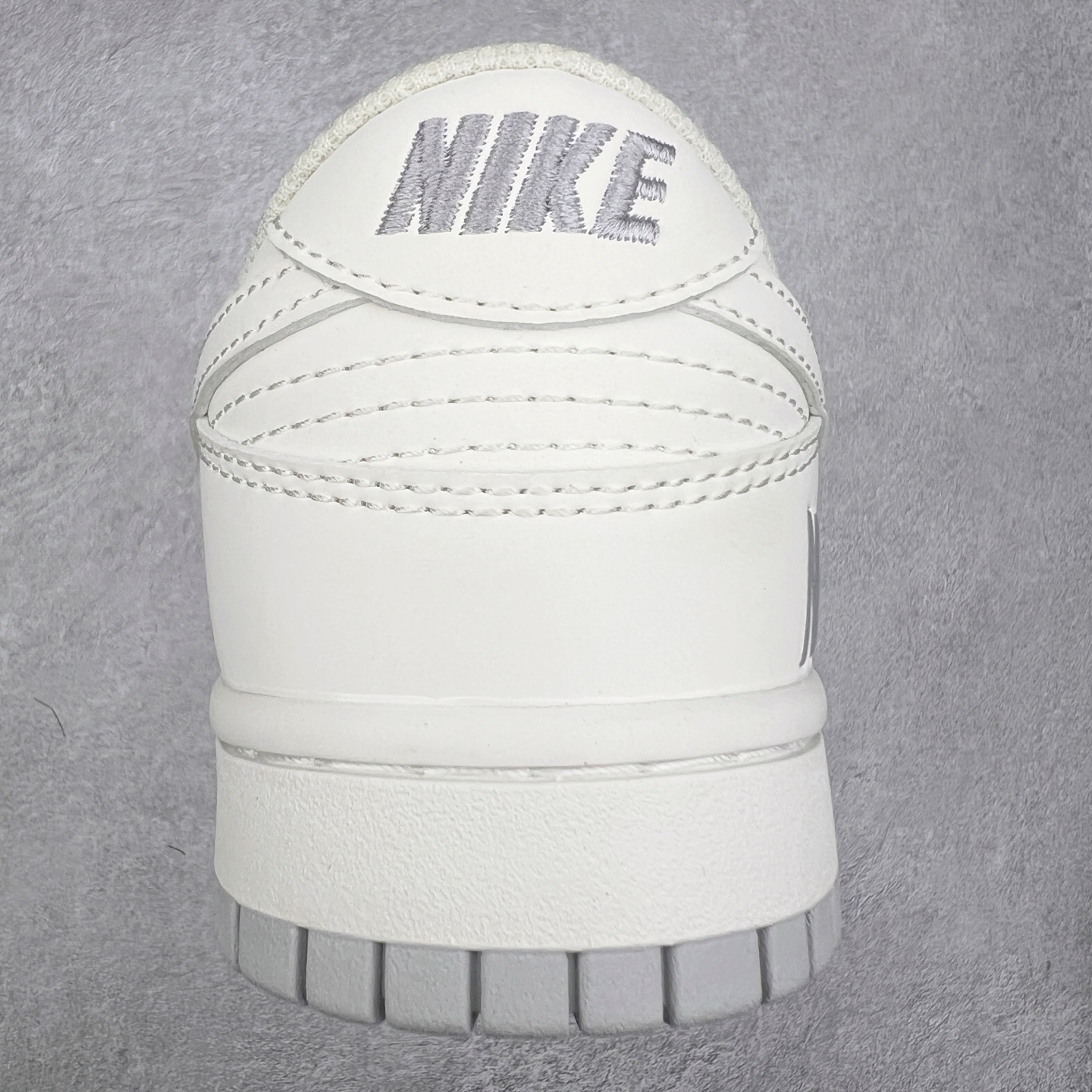 图片[8]-＃福利特价 NK Dunk Low 定制配色 大厂出品 极力推荐 原装头层材料 独家版型蒸餾加工帶來的是更好的视觉和脚感体验大厂纯原品质出货 清洁度 电绣工艺 皮料切割干净无任何毛边 细节完美 实拍调校N版已经零色差零失真 百分百还原实物色彩所见即所得 不存在货不对板色差等低级问题 选购参考实物拍摄 不混卖不参货 只用心做好货严格选品 承诺混一赔十 尺码：36 36.5 37.5 38 38.5 39 40 40.5 41 42 42.5 43 44 44.5 45 46-选品中心