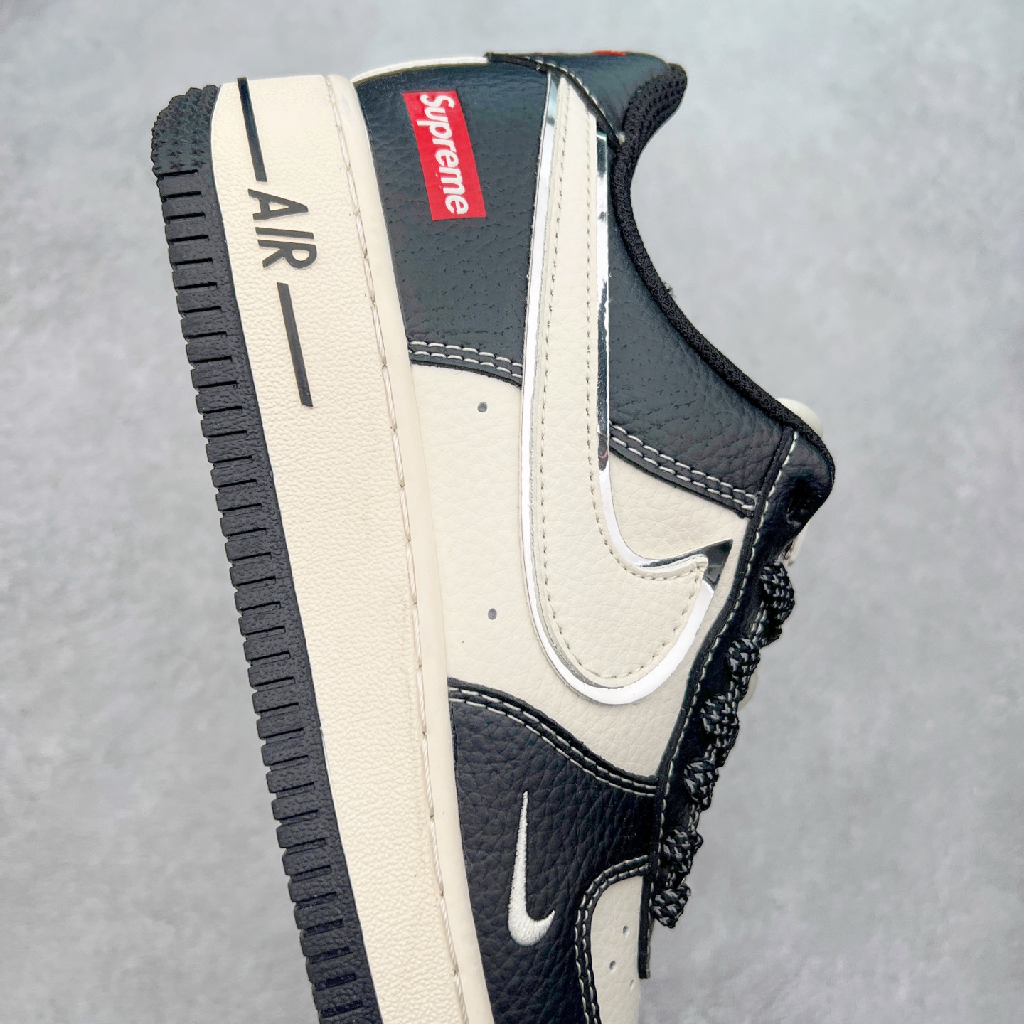 图片[6]-NK Air Force 1´07 Low 空军一号低帮百搭休闲运动板鞋 XZ6188-316 柔软、弹性十足的缓震性能和出色的中底设计 横跨复古与现代的外型结合 造就出风靡全球 三十多年的Force 1 直到今天还深受青睐 实拍调校N版已经零色差零失真 百分百还原实物色彩所见即所得 不存在货不对板色差等低级问题 选购参考实物拍摄 不混卖不参货 只用心做好货严格选品 承诺混一赔十 尺码：36 36.5 37.5 38 38.5 39 40 40.5 41 42 42.5 43 44 44.5 45-选品中心