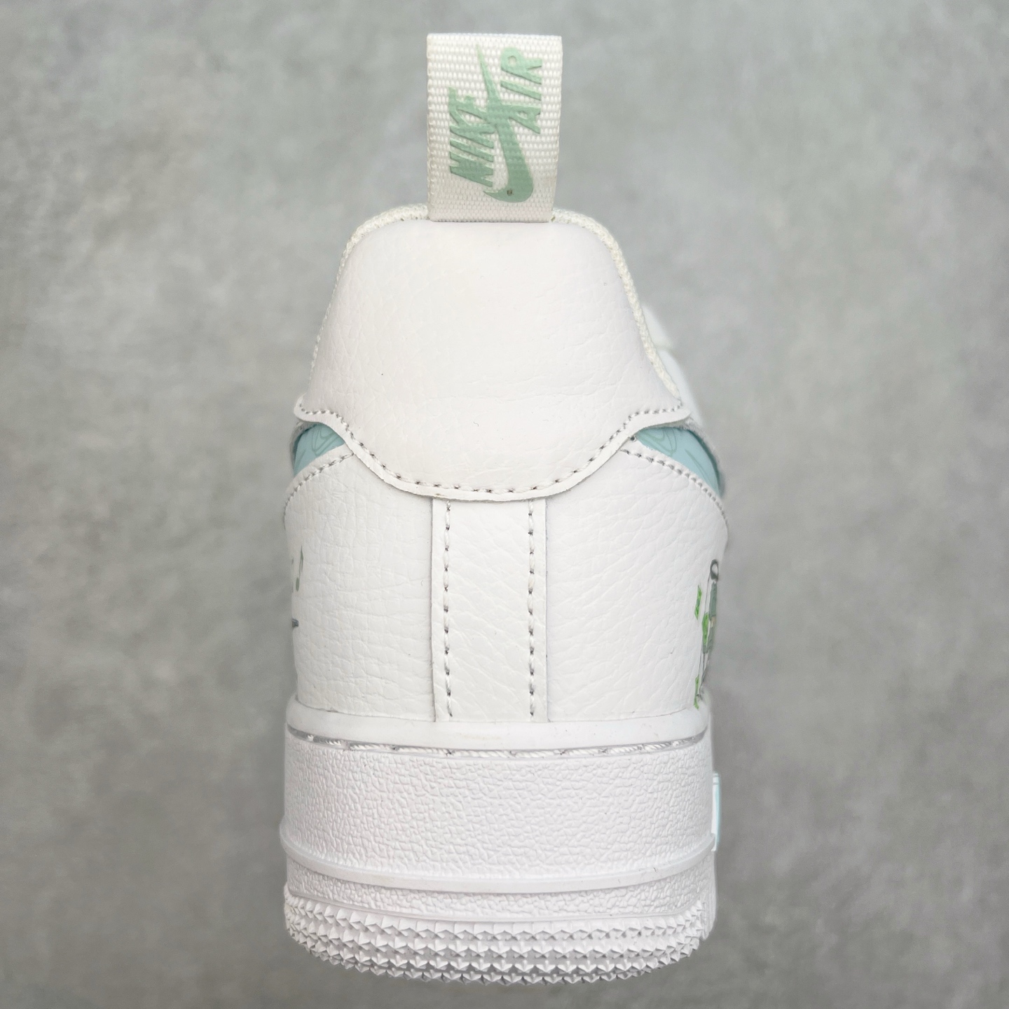 图片[8]-NK Air Force 1´07 Low 空军一号低帮百搭休闲运动板鞋 FB8971-060 柔软、弹性十足的缓震性能和出色的中底设计 横跨复古与现代的外型结合 造就出风靡全球 三十多年的Force 1 直到今天还深受青睐 实拍调校N版已经零色差零失真 百分百还原实物色彩所见即所得 不存在货不对板色差等低级问题 选购参考实物拍摄 不混卖不参货 只用心做好货严格选品 承诺混一赔十 尺码：36 36.5 37.5 38 38.5 39 40 40.5 41 42 42.5 43 44 44.5 45-选品中心