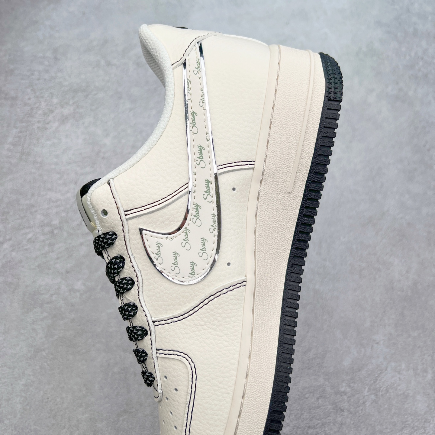 图片[7]-NK Air Force 1´07 Low 空军一号低帮百搭休闲运动板鞋 HH7518-040 柔软、弹性十足的缓震性能和出色的中底设计 横跨复古与现代的外型结合 造就出风靡全球 三十多年的Force 1 直到今天还深受青睐 实拍调校N版已经零色差零失真 百分百还原实物色彩所见即所得 不存在货不对板色差等低级问题 选购参考实物拍摄 不混卖不参货 只用心做好货严格选品 承诺混一赔十 尺码：36 36.5 37.5 38 38.5 39 40 40.5 41 42 42.5 43 44 44.5 45-选品中心