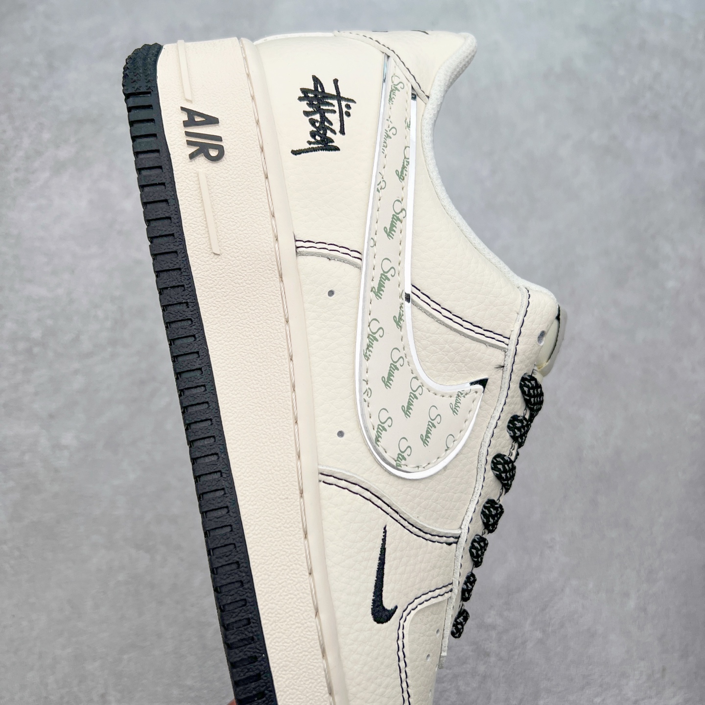 图片[6]-NK Air Force 1´07 Low 空军一号低帮百搭休闲运动板鞋 HH7518-040 柔软、弹性十足的缓震性能和出色的中底设计 横跨复古与现代的外型结合 造就出风靡全球 三十多年的Force 1 直到今天还深受青睐 实拍调校N版已经零色差零失真 百分百还原实物色彩所见即所得 不存在货不对板色差等低级问题 选购参考实物拍摄 不混卖不参货 只用心做好货严格选品 承诺混一赔十 尺码：36 36.5 37.5 38 38.5 39 40 40.5 41 42 42.5 43 44 44.5 45-选品中心