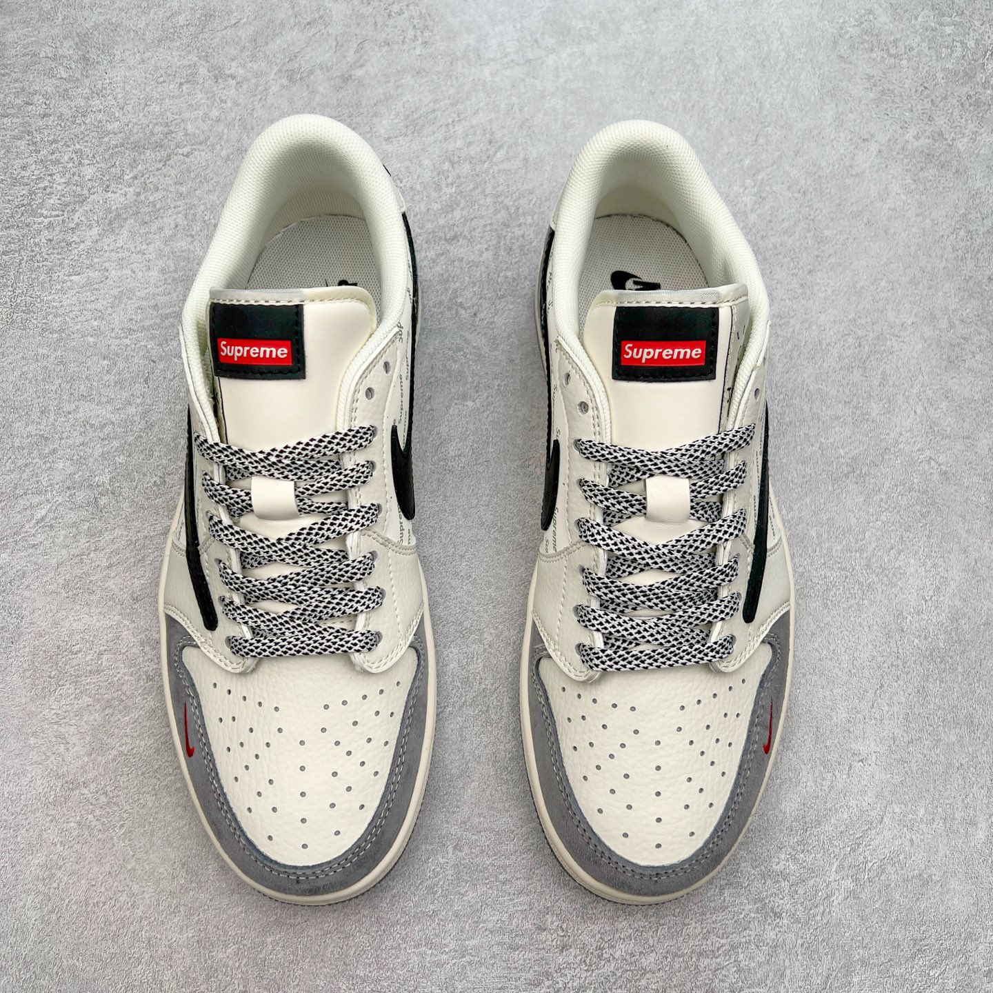 图片[2]-TS x Air Jordan AJ1 Low 倒钩低帮联名定制配色 XY2688-120 原厂内置气垫魔块 A模大底 头层小牛皮 鞋舌AJ原厂专用牛津布+AJ专用反口珍珠布+原厂无杂质高弹内里海棉+特殊封边弹力鞋带 实拍调校N版已经零色差零失真 百分百还原实物色彩所见即所得 不存在货不对板色差等低级问题 选购参考实物拍摄 不混卖不参货 只用心做好货严格选品 承诺混一赔十 尺码：36 36.5 37.5 38 38.5 39 40 40.5 41 42 42.5 43 44 44.5 45-选品中心