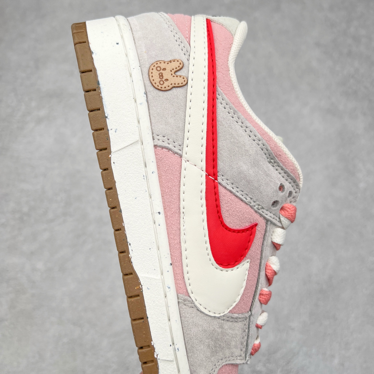 图片[6]-＃特价福利 NK Dunk Low 定制配色 大厂出品 极力推荐 原装头层材料 独家版型蒸餾加工帶來的是更好的视觉和脚感体验大厂纯原品质出货 清洁度 电绣工艺 皮料切割干净无任何毛边 细节完美 尺码：36 36.5 37.5 38 38.5 39 40 40.5 41 42 42.5 43 44 44.5 45 46-选品中心