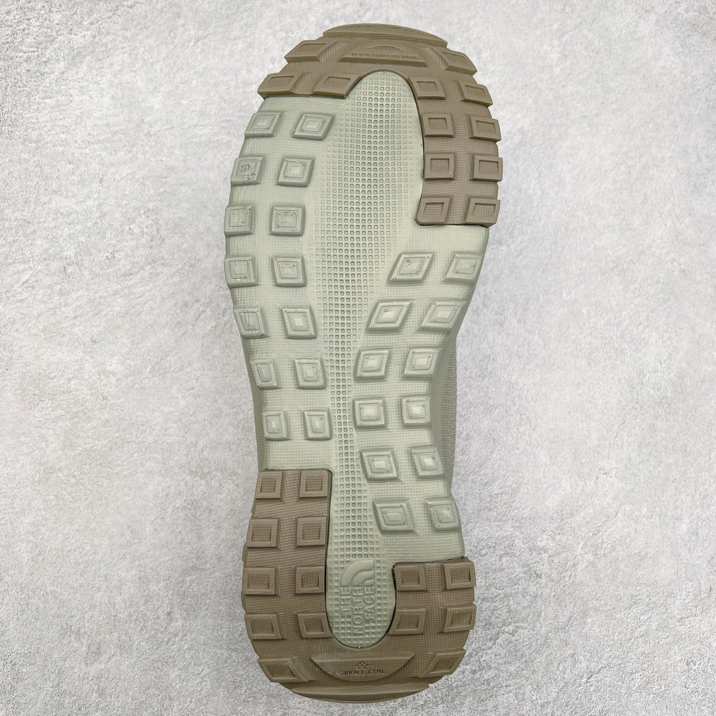 图片[9]-The North Face Hedgehog Sneaker 北面刺猬系列低帮徒步越野户外风登山休闲运动鞋 实拍调校N版已经零色差零失真 百分百还原实物色彩所见即所得 不存在货不对板色差等低级问题 选购参考实物拍摄 不混卖不参货 只用心做好货严格选品 承诺混一赔十 尺码：36 36.5 37.5 38 38.5 39 40 40.5 41 42 42.5 43 44 44.5 45-选品中心