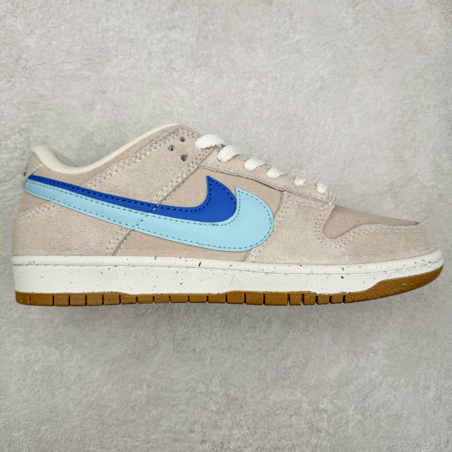#特价福利 NK Dunk Low 定制配色 大厂出品 极力推荐 原装头层材料 独家版型蒸餾加工帶來的是更好的视觉和脚感体验大厂纯原品质出货 清洁度 电绣工艺 皮料切割干净无任何毛边 细节完美 尺码:36 36.5 37.5 38 38.5 39 40 40.5 41 42 42.5 43 44 44.5 45 46-选品中心