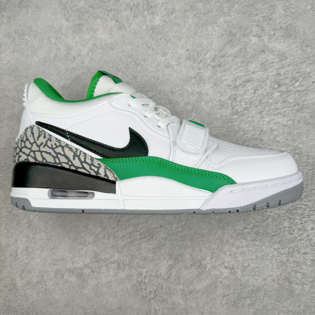 图片[4]-＃KZ神版 Air Jordan Legacy AJ312 复古篮球鞋 市场最强独一档产物 全套原纸板楦头开发 原厂大底磨具加持立体防滑纹理 原档数据后跟TPU子母扣魔术贴 原装可视Air Sole气垫 原汁原味最完美的312代版型 唯一正确鞋头趴度弧度高度鞋身腰线 进口港宝加持 后跟自然饱满 全鞋荧光划线卡点 追求极致完美 每一双都是工艺品 多重QC质检 超越公司货的品控标准 实实在在的免检产品 鞋身采用了皮革材质打造 横跨鞋面的魔术贴十分吸睛 侧面的Swoosh Logo的一部分被鞋面遮挡了一部分 颇具玩味 魔术贴上标有NK标识 而鞋舌上是Jordan的经典红色飞翼Logo 后跟和鞋底均采用了AJ3的设计 后跟上同样也使用了经典的爆裂纹图案 尺码：36 36.5 37.5 38 38.5 39 40 40.5 41 42 42.5 43 44 44.5 45 46 47.5-选品中心