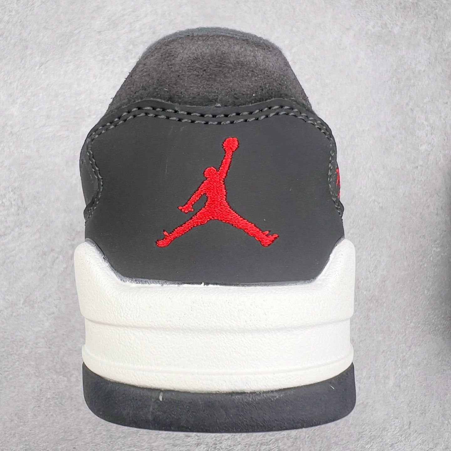 图片[8]-Jordan FLIGHT COURT AJ舒适百搭防滑耐磨低帮复古篮球鞋 HF3255-003 实拍调校N版已经零色差零失真 百分百还原实物色彩所见即所得 不存在货不对板色差等低级问题 选购参考实物拍摄 不混卖不参货 只用心做好货严格选品 承诺混一赔十 尺码：36 36.5 37.5 38 38.5 39 40 40.5 41 42 42.5 43 44 44.5 45-选品中心