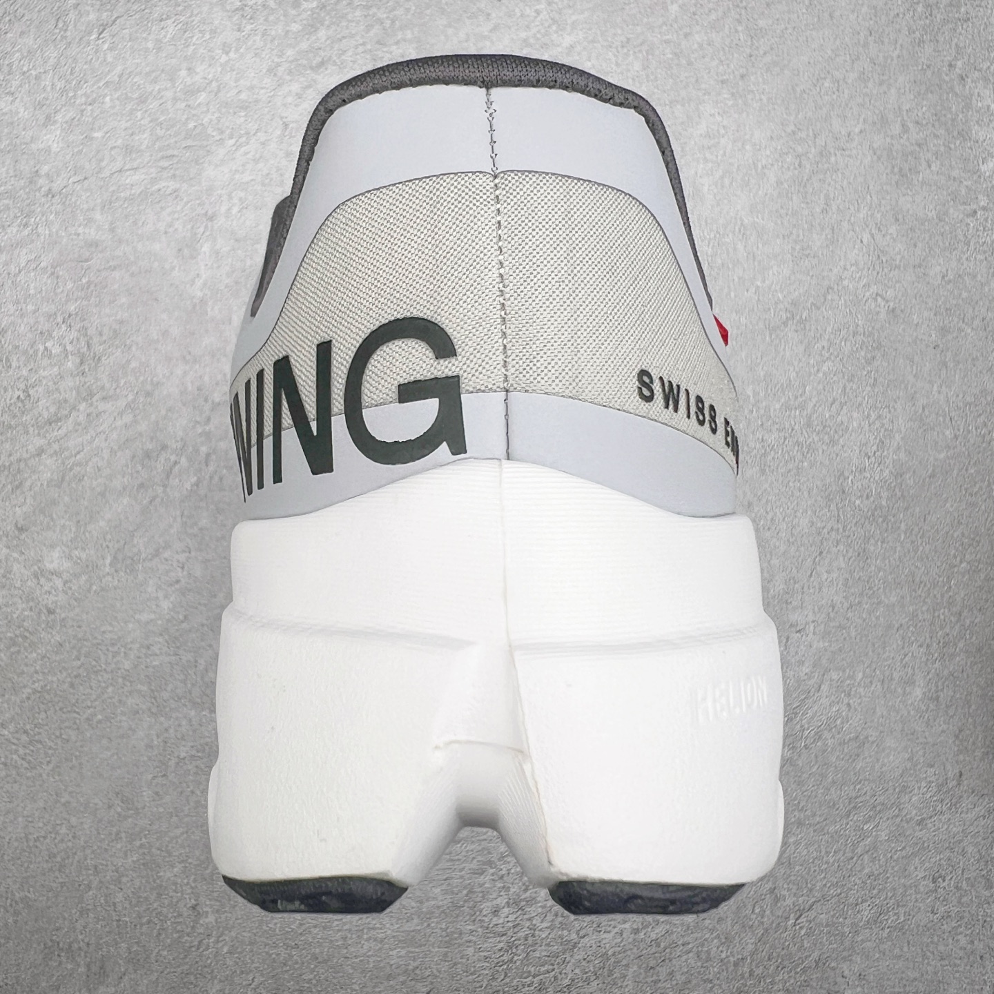 图片[8]-On Cloudsurfer Next 舒适百搭防滑耐磨低帮休闲跑步鞋 昂跑运动品牌 开创于2010年 缓震着陆、强效回弹、轻柔质感的设计构思始终是ON研制关键 与此同时基于“为全球提供革新性的跑步感受”信念 陆续推出了多款跑鞋及其以专业运动人体跑步工程学为设计关键的功能性跑步服饰设备 让跑者不费力气地畅快畅跑 尺码：36 36.5 37.5 38 38.5 39 40 40.5 41 42 42.5 43 44 44.5 45-选品中心