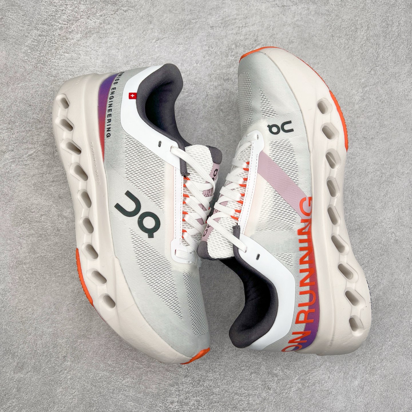 图片[3]-On Cloudsurfer Next 舒适百搭防滑耐磨低帮休闲跑步鞋 昂跑运动品牌 开创于2010年 缓震着陆、强效回弹、轻柔质感的设计构思始终是ON研制关键 与此同时基于“为全球提供革新性的跑步感受”信念 陆续推出了多款跑鞋及其以专业运动人体跑步工程学为设计关键的功能性跑步服饰设备 让跑者不费力气地畅快畅跑 尺码：36 36.5 37.5 38 38.5 39 40 40.5 41 42 42.5 43 44 44.5 45-选品中心