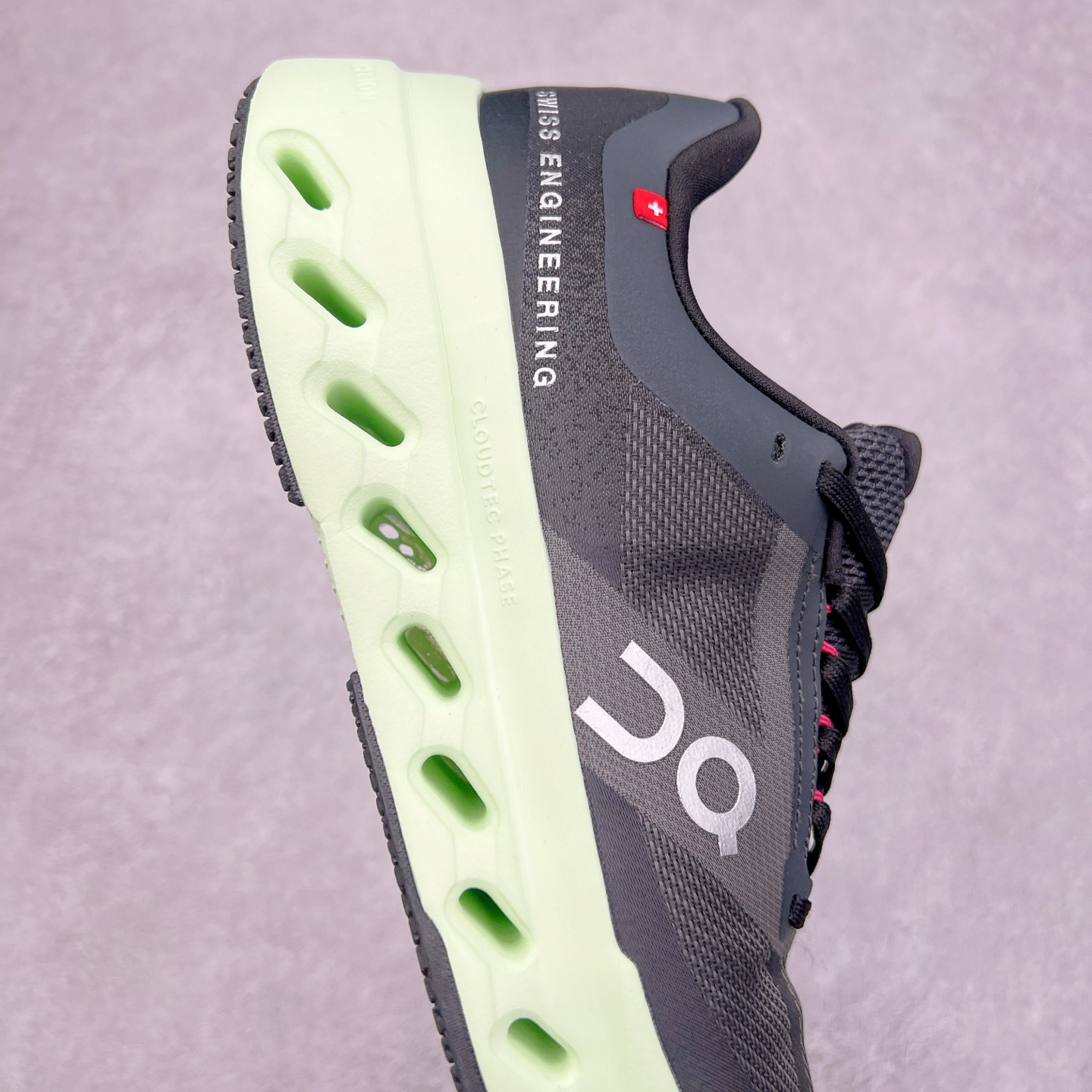 图片[6]-On Cloudsurfer Next 舒适百搭防滑耐磨低帮休闲跑步鞋 昂跑运动品牌 开创于2010年 缓震着陆、强效回弹、轻柔质感的设计构思始终是ON研制关键 与此同时基于“为全球提供革新性的跑步感受”信念 陆续推出了多款跑鞋及其以专业运动人体跑步工程学为设计关键的功能性跑步服饰设备 让跑者不费力气地畅快畅跑 尺码：36 36.5 37.5 38 38.5 39 40 40.5 41 42 42.5 43 44 44.5 45-选品中心