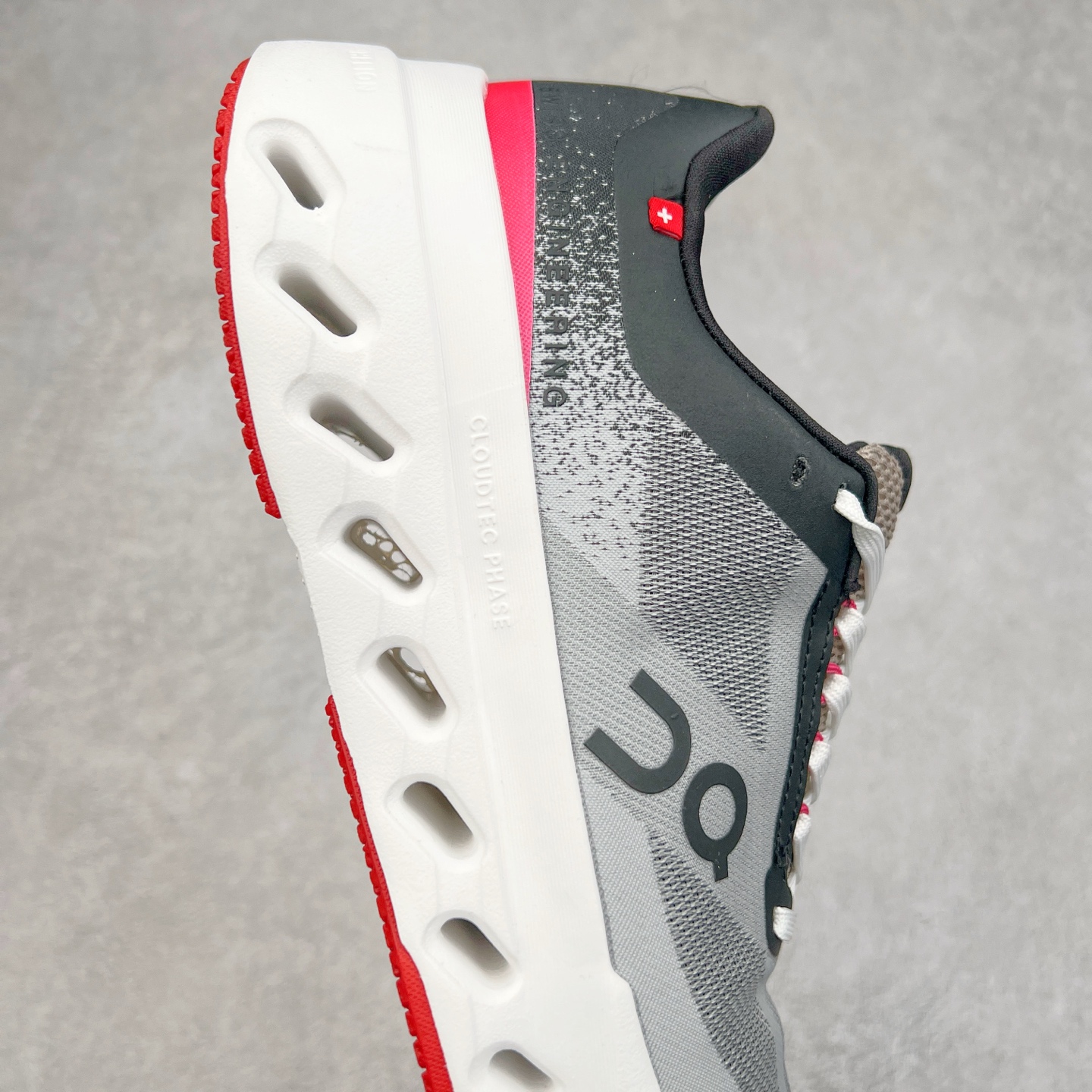 图片[6]-On Cloudsurfer Next 舒适百搭防滑耐磨低帮休闲跑步鞋 昂跑运动品牌 开创于2010年 缓震着陆、强效回弹、轻柔质感的设计构思始终是ON研制关键 与此同时基于“为全球提供革新性的跑步感受”信念 陆续推出了多款跑鞋及其以专业运动人体跑步工程学为设计关键的功能性跑步服饰设备 让跑者不费力气地畅快畅跑 尺码：36 36.5 37.5 38 38.5 39 40 40.5 41 42 42.5 43 44 44.5 45-选品中心