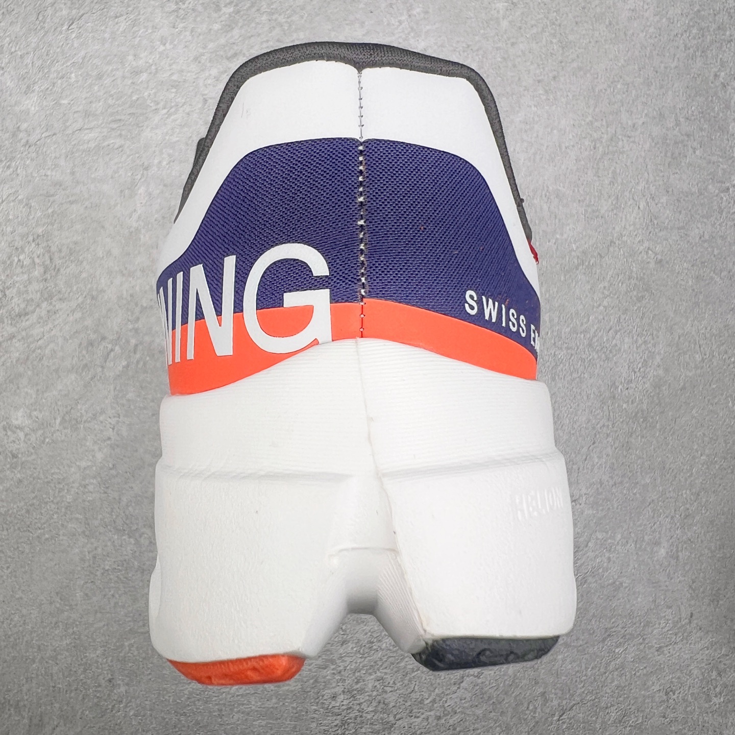 图片[8]-On Cloudsurfer Next 舒适百搭防滑耐磨低帮休闲跑步鞋 昂跑运动品牌 开创于2010年 缓震着陆、强效回弹、轻柔质感的设计构思始终是ON研制关键 与此同时基于“为全球提供革新性的跑步感受”信念 陆续推出了多款跑鞋及其以专业运动人体跑步工程学为设计关键的功能性跑步服饰设备 让跑者不费力气地畅快畅跑 尺码：36 36.5 37.5 38 38.5 39 40 40.5 41 42 42.5 43 44 44.5 45-选品中心