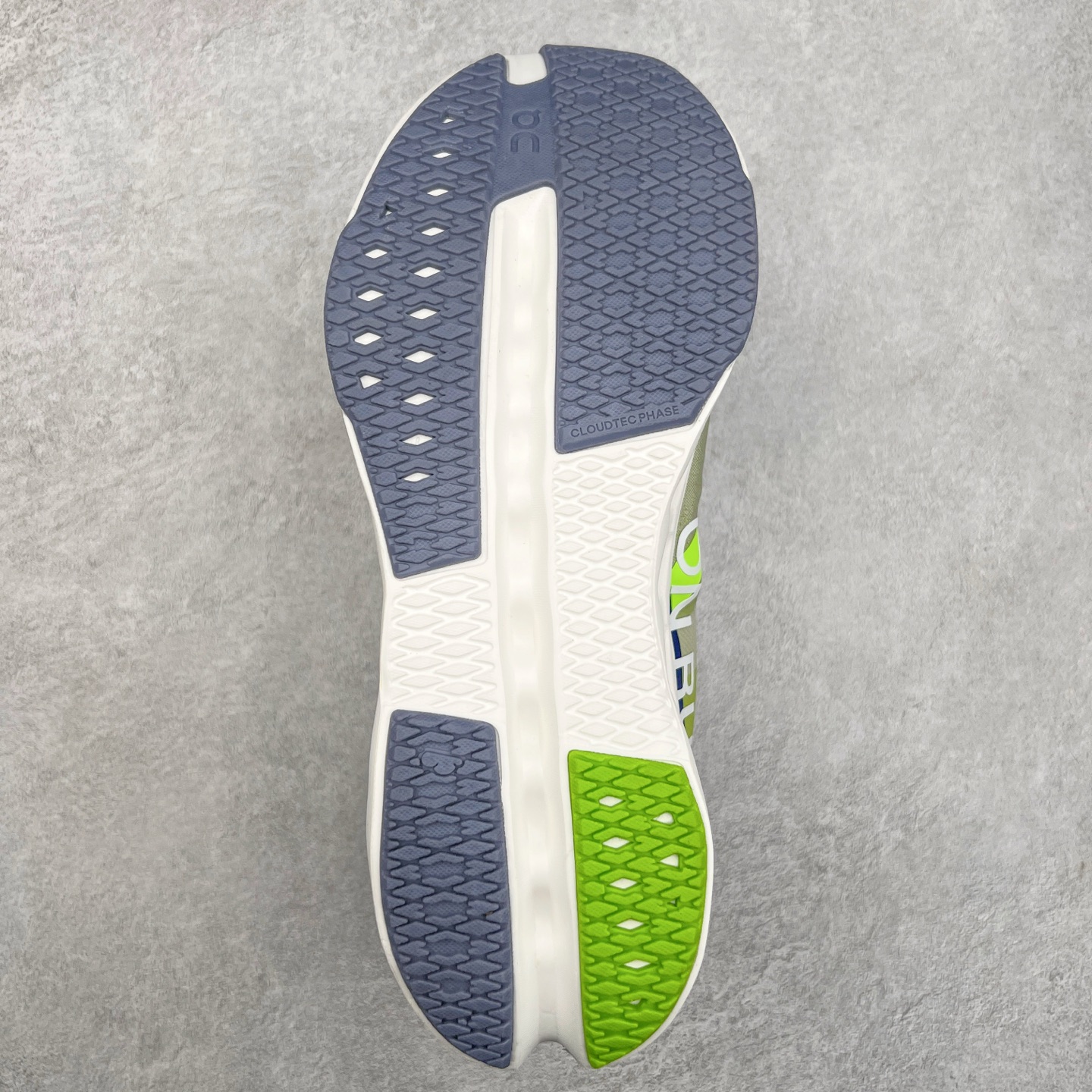 图片[9]-On Cloudsurfer Next 舒适百搭防滑耐磨低帮休闲跑步鞋 昂跑运动品牌 开创于2010年 缓震着陆、强效回弹、轻柔质感的设计构思始终是ON研制关键 与此同时基于“为全球提供革新性的跑步感受”信念 陆续推出了多款跑鞋及其以专业运动人体跑步工程学为设计关键的功能性跑步服饰设备 让跑者不费力气地畅快畅跑 尺码：36 36.5 37.5 38 38.5 39 40 40.5 41 42 42.5 43 44 44.5 45-选品中心