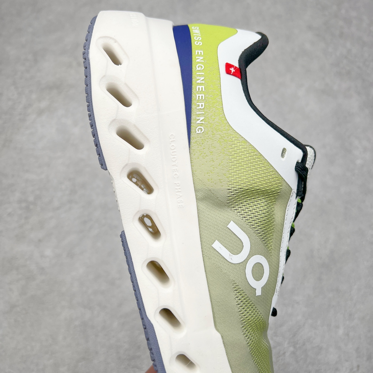 图片[6]-On Cloudsurfer Next 舒适百搭防滑耐磨低帮休闲跑步鞋 昂跑运动品牌 开创于2010年 缓震着陆、强效回弹、轻柔质感的设计构思始终是ON研制关键 与此同时基于“为全球提供革新性的跑步感受”信念 陆续推出了多款跑鞋及其以专业运动人体跑步工程学为设计关键的功能性跑步服饰设备 让跑者不费力气地畅快畅跑 尺码：36 36.5 37.5 38 38.5 39 40 40.5 41 42 42.5 43 44 44.5 45-选品中心