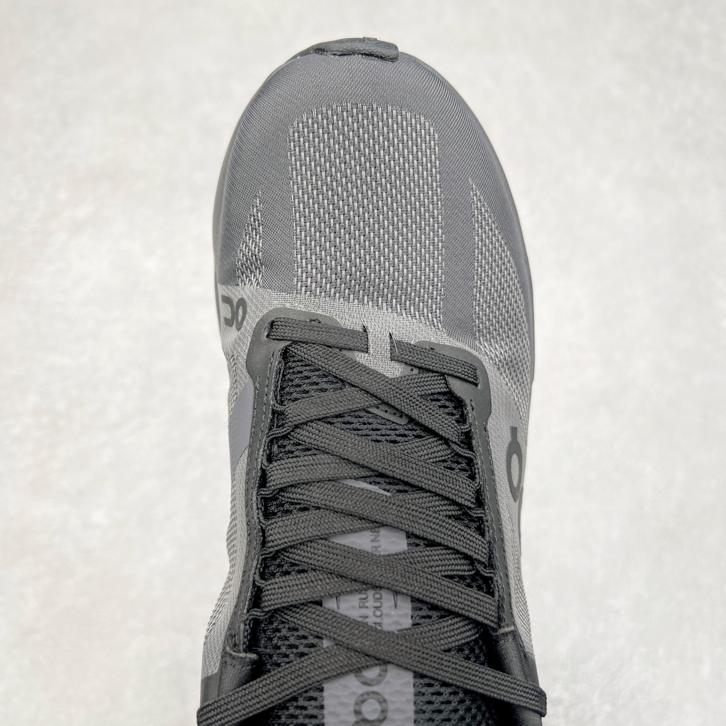 图片[4]-On Cloudsurfer Next 舒适百搭防滑耐磨低帮休闲跑步鞋 昂跑运动品牌 开创于2010年 缓震着陆、强效回弹、轻柔质感的设计构思始终是ON研制关键 与此同时基于“为全球提供革新性的跑步感受”信念 陆续推出了多款跑鞋及其以专业运动人体跑步工程学为设计关键的功能性跑步服饰设备 让跑者不费力气地畅快畅跑 尺码：36 36.5 37.5 38 38.5 39 40 40.5 41 42 42.5 43 44 44.5 45-选品中心