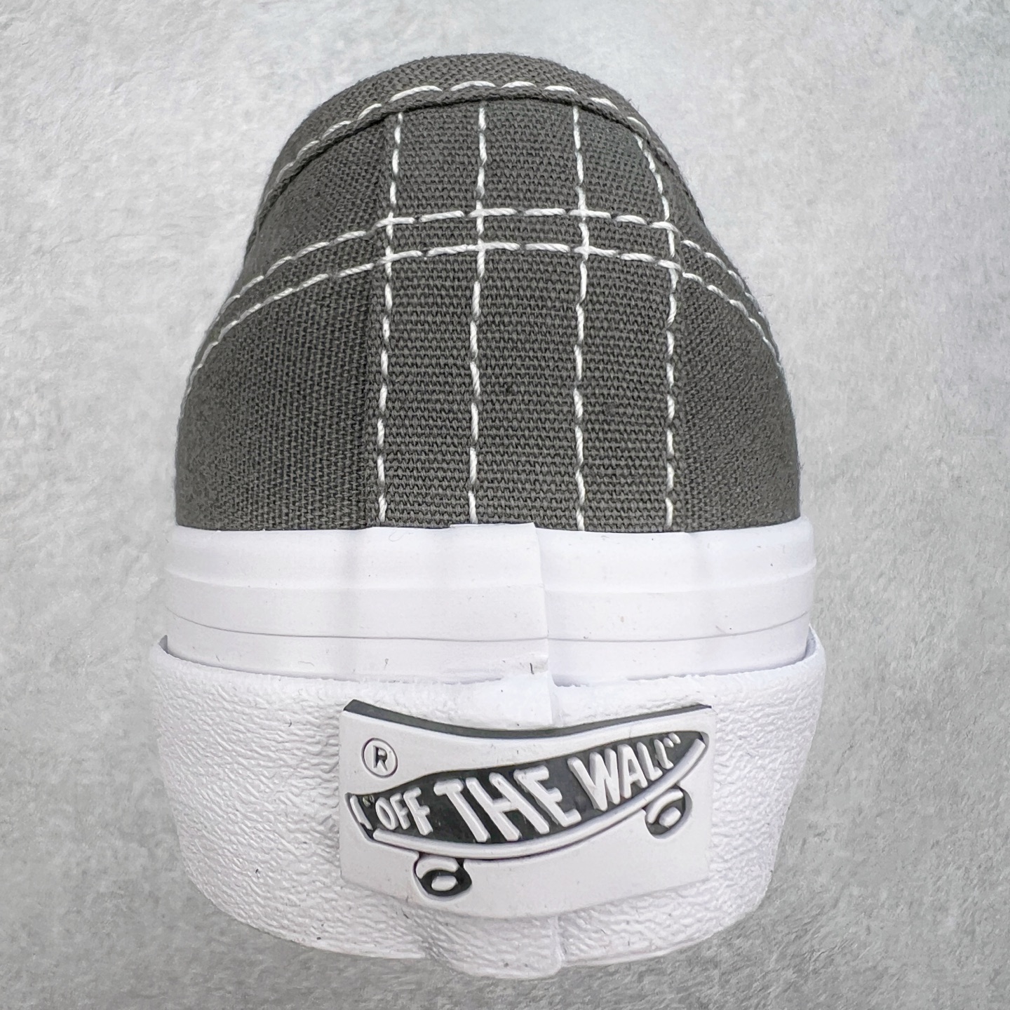 图片[8]-Vans Authentic REISSUE 44 范斯官方 舒适百搭低帮休闲帆布鞋 融合了Vans安纳海姆的复古属性 从鞋型和贴合度方面重塑鞋款 尺码：35 36 36.5 37 38 38.5 39 40 40.5 41 42 42.5 43 44-选品中心