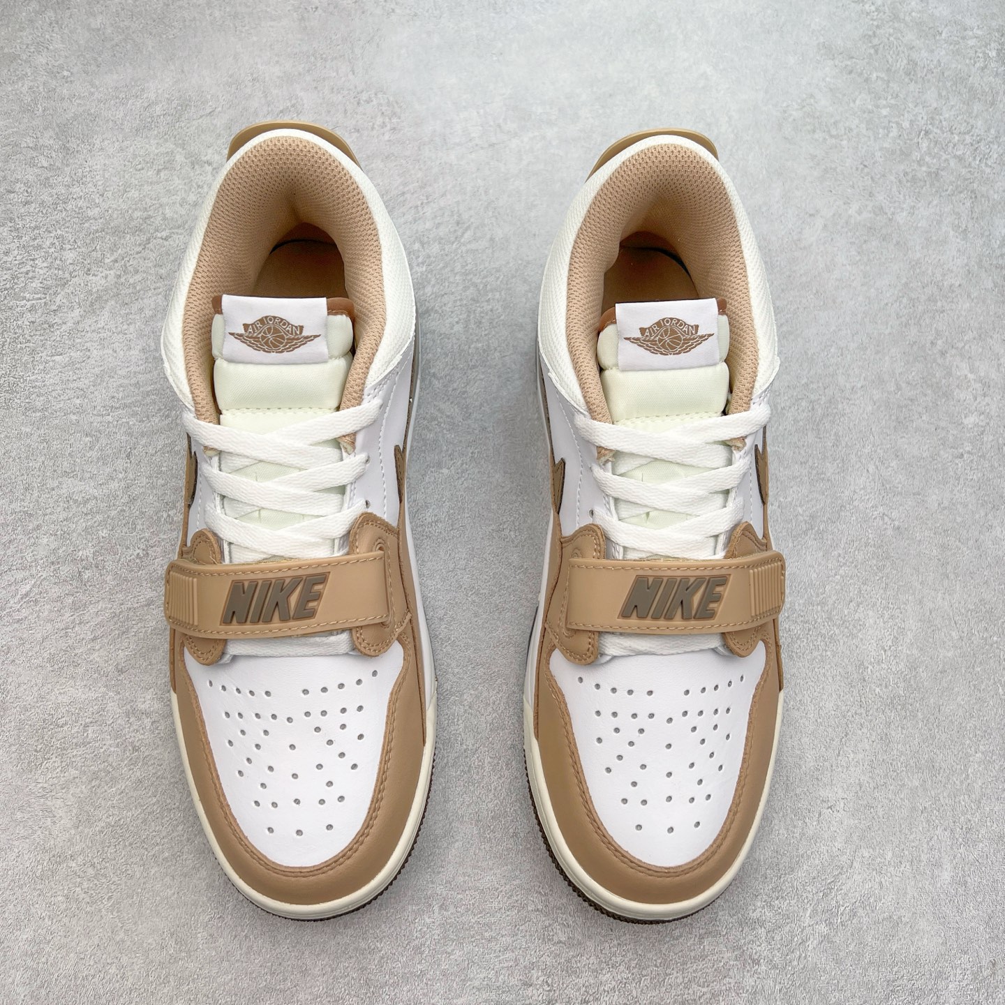 图片[2]-＃PP特价福利 Air Jordan Legacy AJ312 复古篮球鞋 鞋身采用了皮革材质打造 横跨鞋面的魔术贴十分吸睛 侧面的Swoosh Logo的一部分被鞋面遮挡了一部分 颇具玩味 魔术贴上标有NK标识 而鞋舌上是Jordan的经典红色飞翼Logo 后跟和鞋底均采用了AJ3的设计 后跟上同样也使用了经典的爆裂纹图案 尺码：36 36.5 37.5 38 38.5 39 40 40.5 41 42 42.5 43 44 44.5 45 46 47.5-选品中心