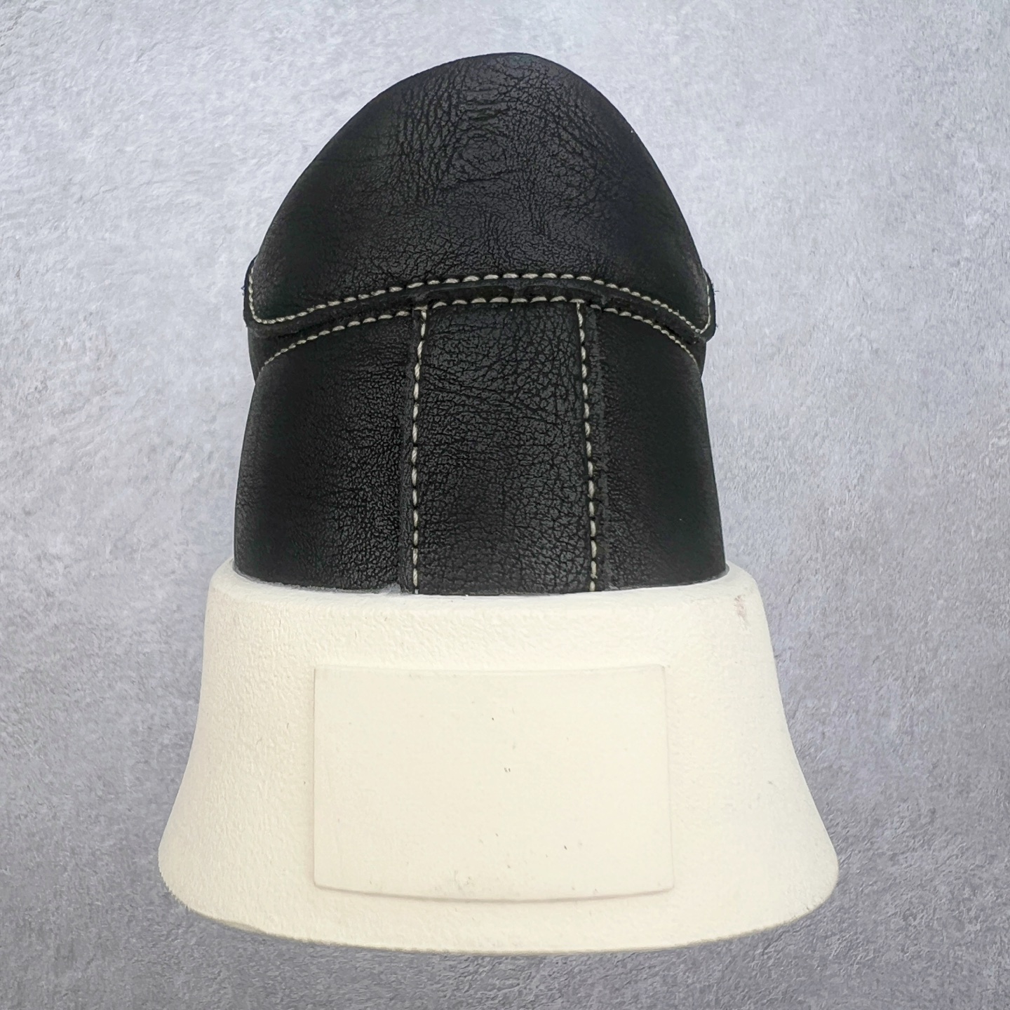 图片[8]-Ecco爱步男鞋新款运动鞋 跑鞋厚底增高老爹鞋 驱动系列全新款式 拼色拼接鞋面 时尚有型 牛皮与纺织品拼接 脚感舒适 出街有型 贴心套脚系带设计 舒适包裹双足 柔软细腻，亲肤透气 以摩托车粗犷胎纹为灵感 PU大底提供牵引性和支撑性 耐磨防滑提升稳定性 轻盈鞋底 舒适耐穿 户外出行 肆意洒脱 尺码：38 39 40 41 42 43 44（皮鞋码）-选品中心