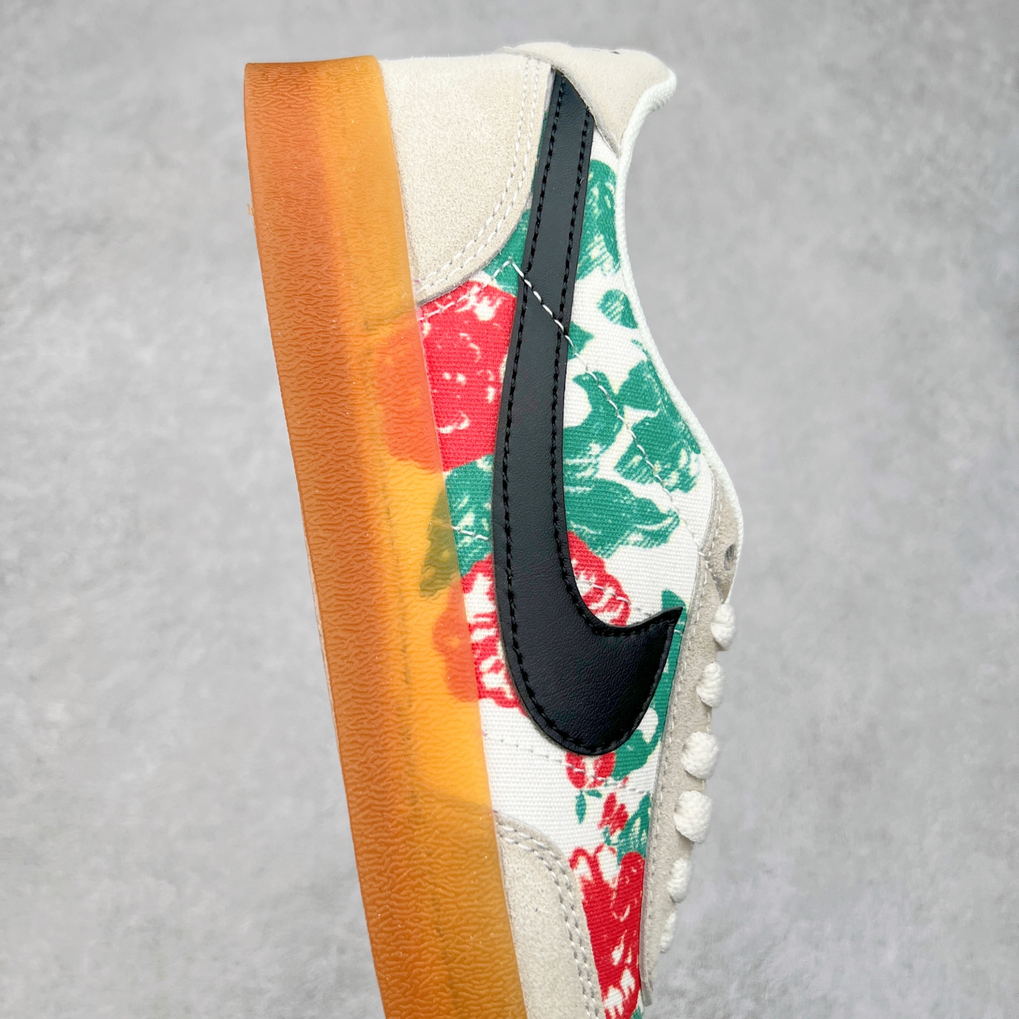 图片[6]-J.Crew x NK Killshot II Leather 联名复古板鞋 IF0672-101 采用米白色皮革制作鞋身 Swoosh 点缀其中 最后搭载棕色生胶大底 流露出满满的复古气气息 尺码：36 36.5 37.5 38 38.5 39 40 40.5 41 42 42.5 43 44 44.5 45-选品中心