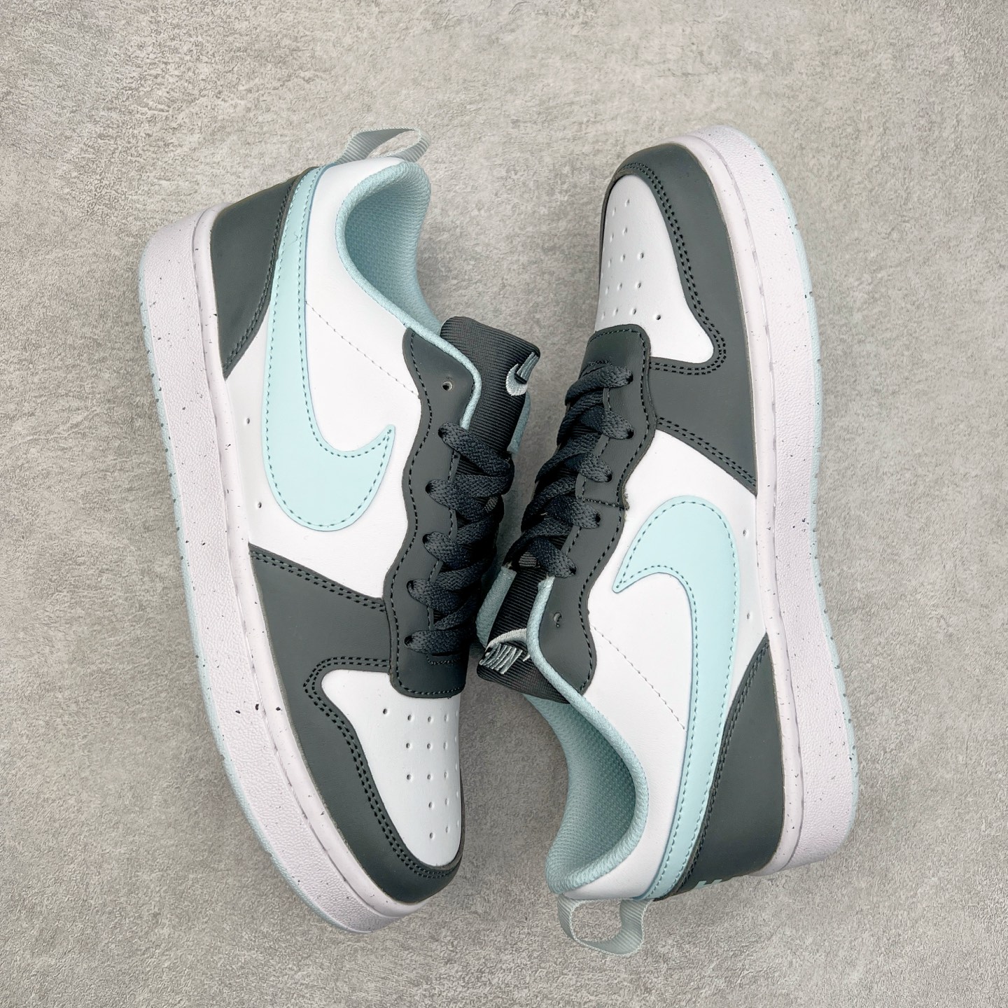 图片[3]-NK Court Borough Low CB2 低帮百搭透气休闲运动板鞋 HQ3258-060 原数据独家私模大底 经典耐用的设计 兼顾舒适脚感和出众风范 演绎匠心之作 结构性的支撑贴合感结合复古篮球设计 塑就场外全明星风范 尺码：36 36.5 37.5 38 38.5 39 40 40.5 41 42 42.5 43 44 44.5 45-选品中心