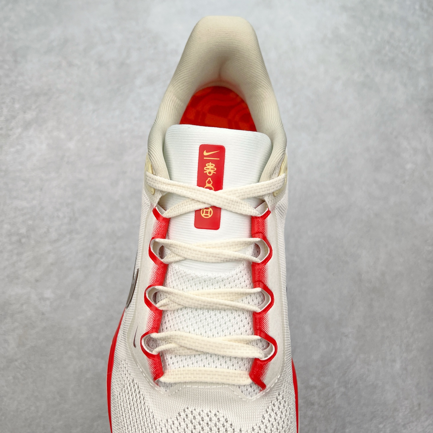 图片[5]-＃特价福利 NK Zoom Pegasus 飞马41代马拉松系列网面透气缓震疾速跑鞋 拥有 Zoom Air 一如既往的稳定感和流畅感 鞋面采用工程网眼设计 为特定高热区域营造出色透气性 进一步增加鞋面的穿孔数量 让足部能够快速散热 中足搭配 Flywire 飞线 在高速运动时营造舒适稳定的贴合感 内置Zoon气垫加持 动力十足 尺码：36 36.5 37.5 38 38.5 39 40 40.5 41 42 42.5 43 44 44.5 45-选品中心