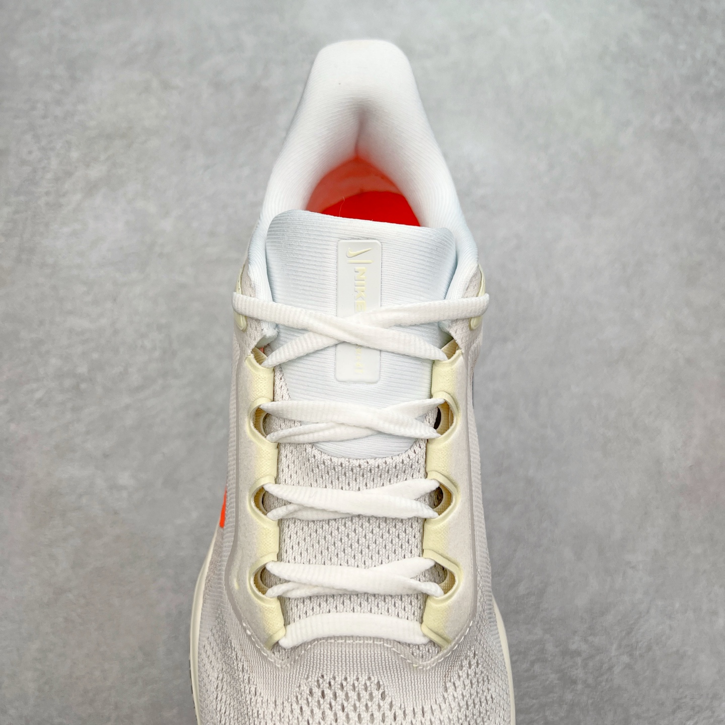 图片[5]-＃特价福利 NK Zoom Pegasus 飞马41代马拉松系列网面透气缓震疾速跑鞋 拥有 Zoom Air 一如既往的稳定感和流畅感 鞋面采用工程网眼设计 为特定高热区域营造出色透气性 进一步增加鞋面的穿孔数量 让足部能够快速散热 中足搭配 Flywire 飞线 在高速运动时营造舒适稳定的贴合感 内置Zoon气垫加持 动力十足 尺码：36 36.5 37.5 38 38.5 39 40 40.5 41 42 42.5 43 44 44.5 45-选品中心